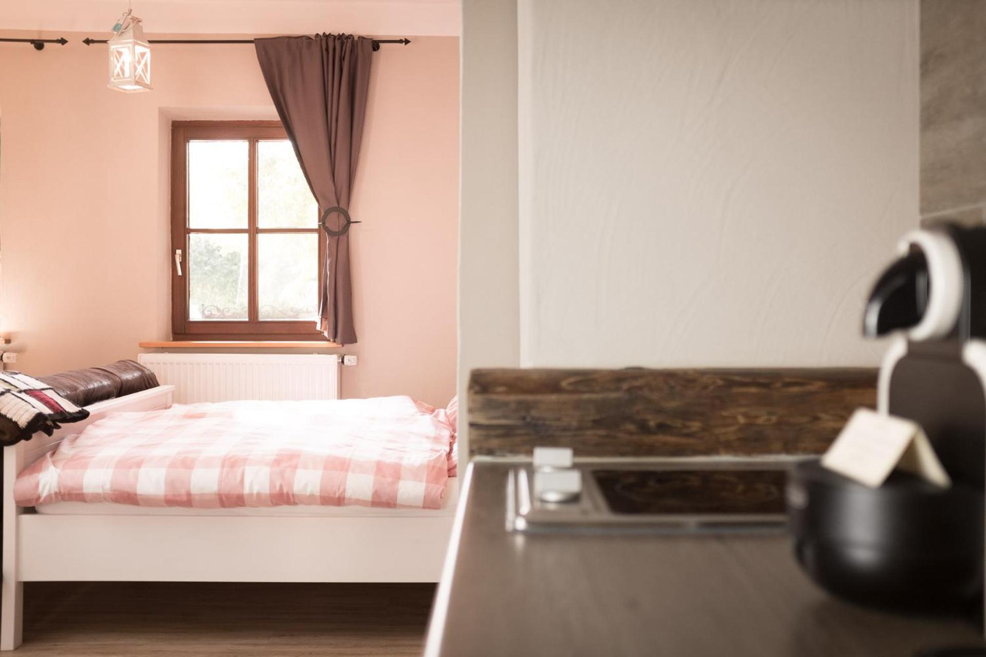 Studio Apartment photo 3