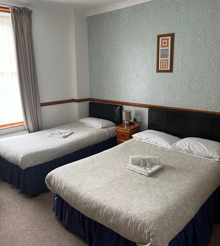 Triple Room with Bathroom