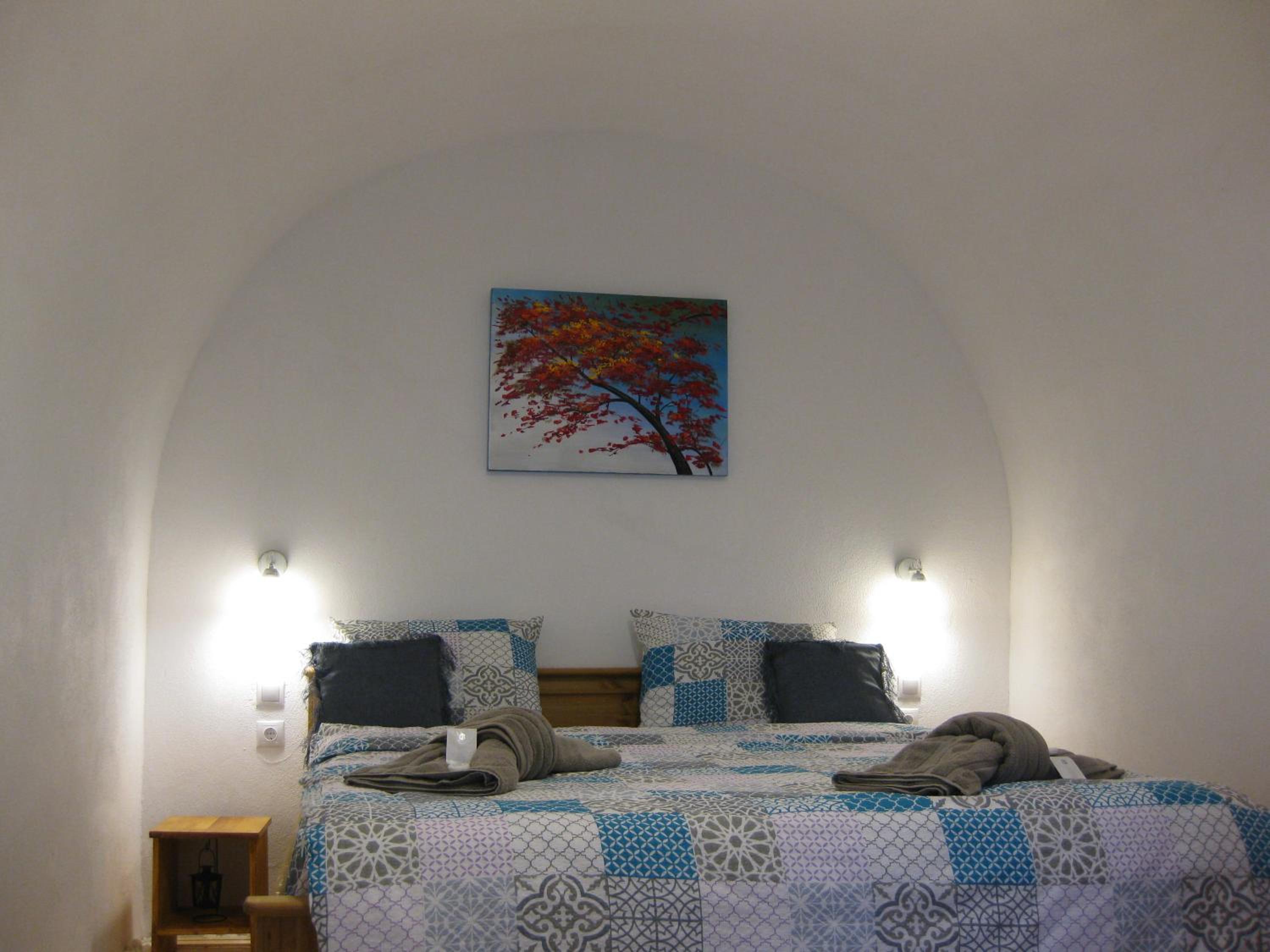 Two-Bedroom Apartment - Photo 11