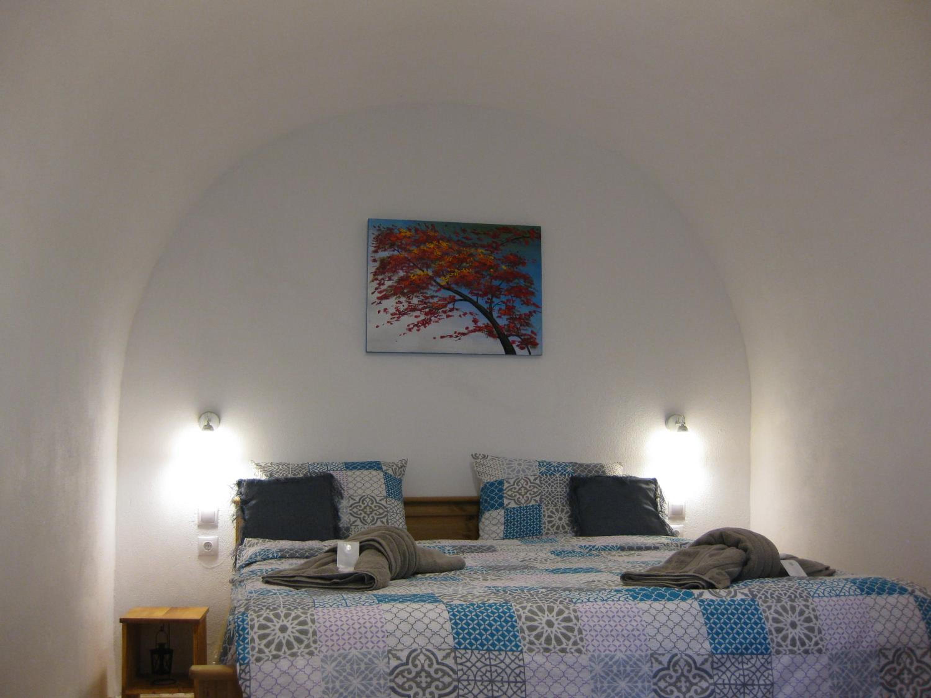 Two-Bedroom Apartment - Photo 10