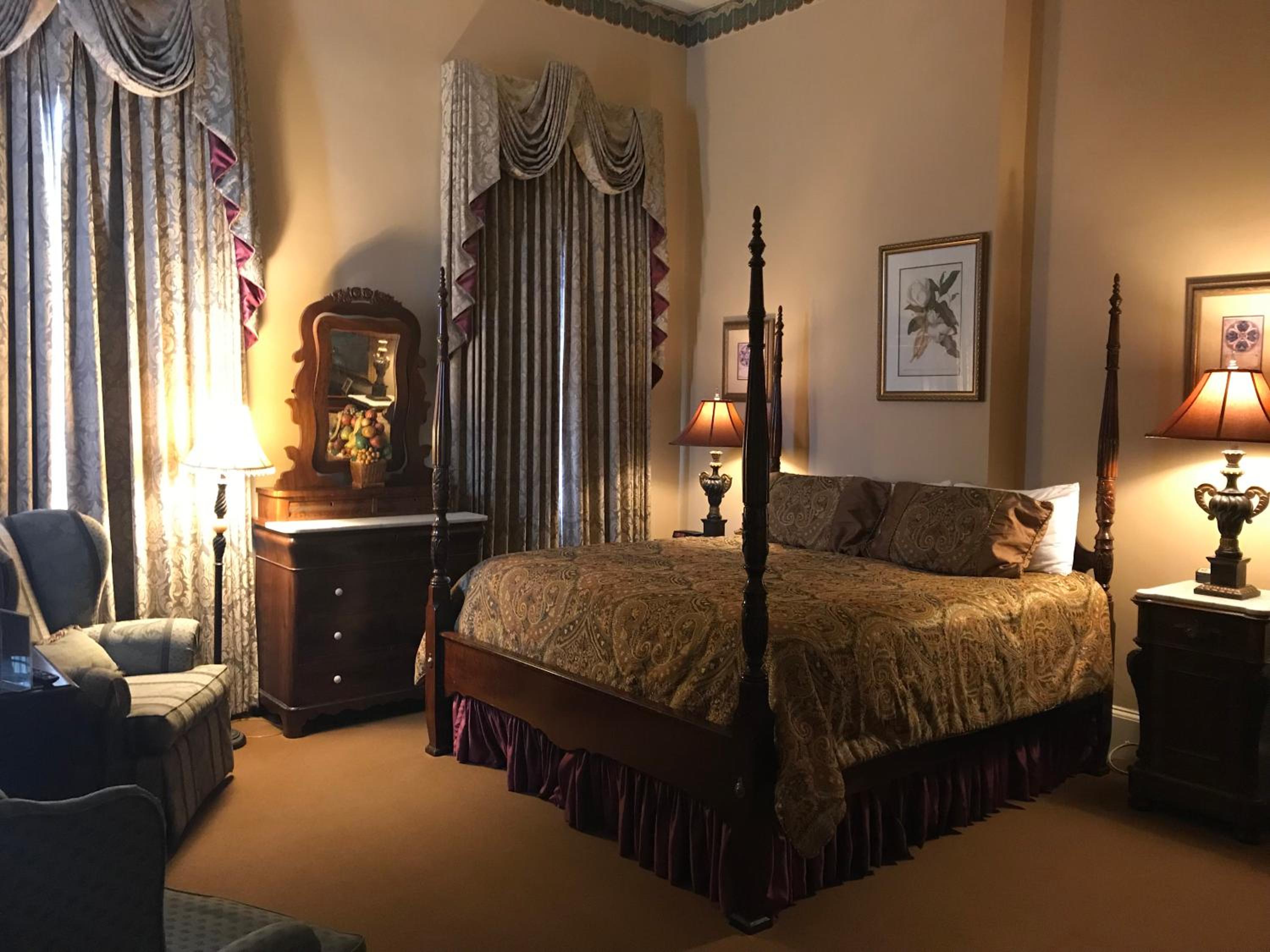 King Room - Richard Wright Room photo 2