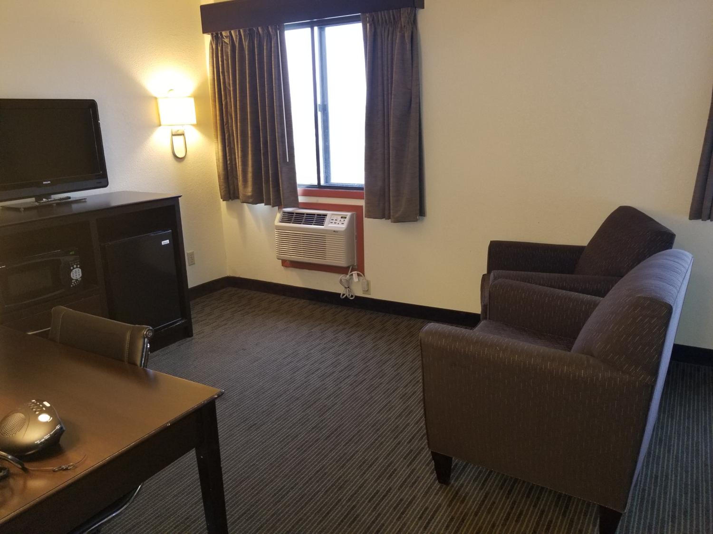 Superior Queen Suite with Two Queen Beds - Non-Smoking - Photo 1