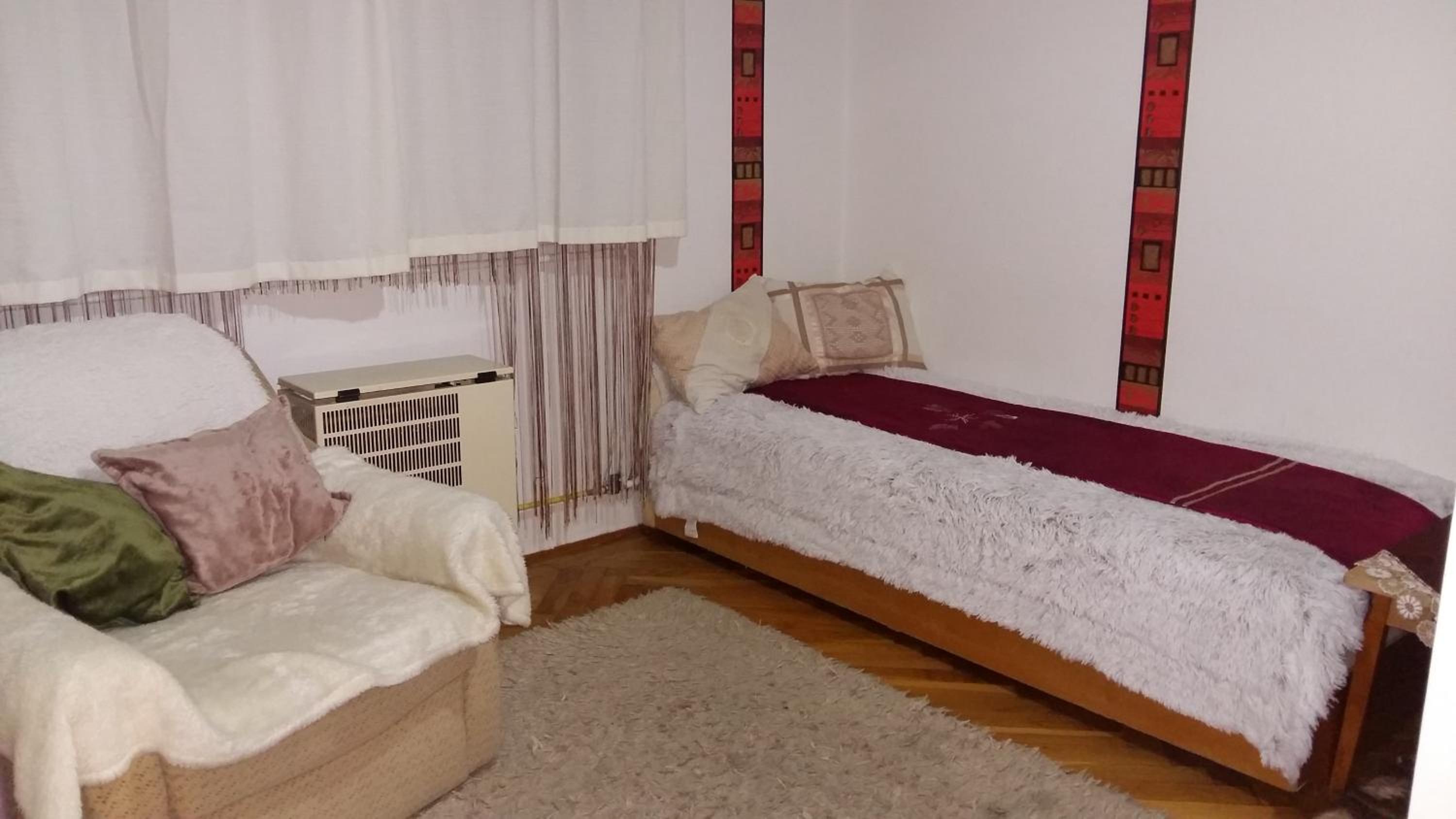 Apartment photo 2