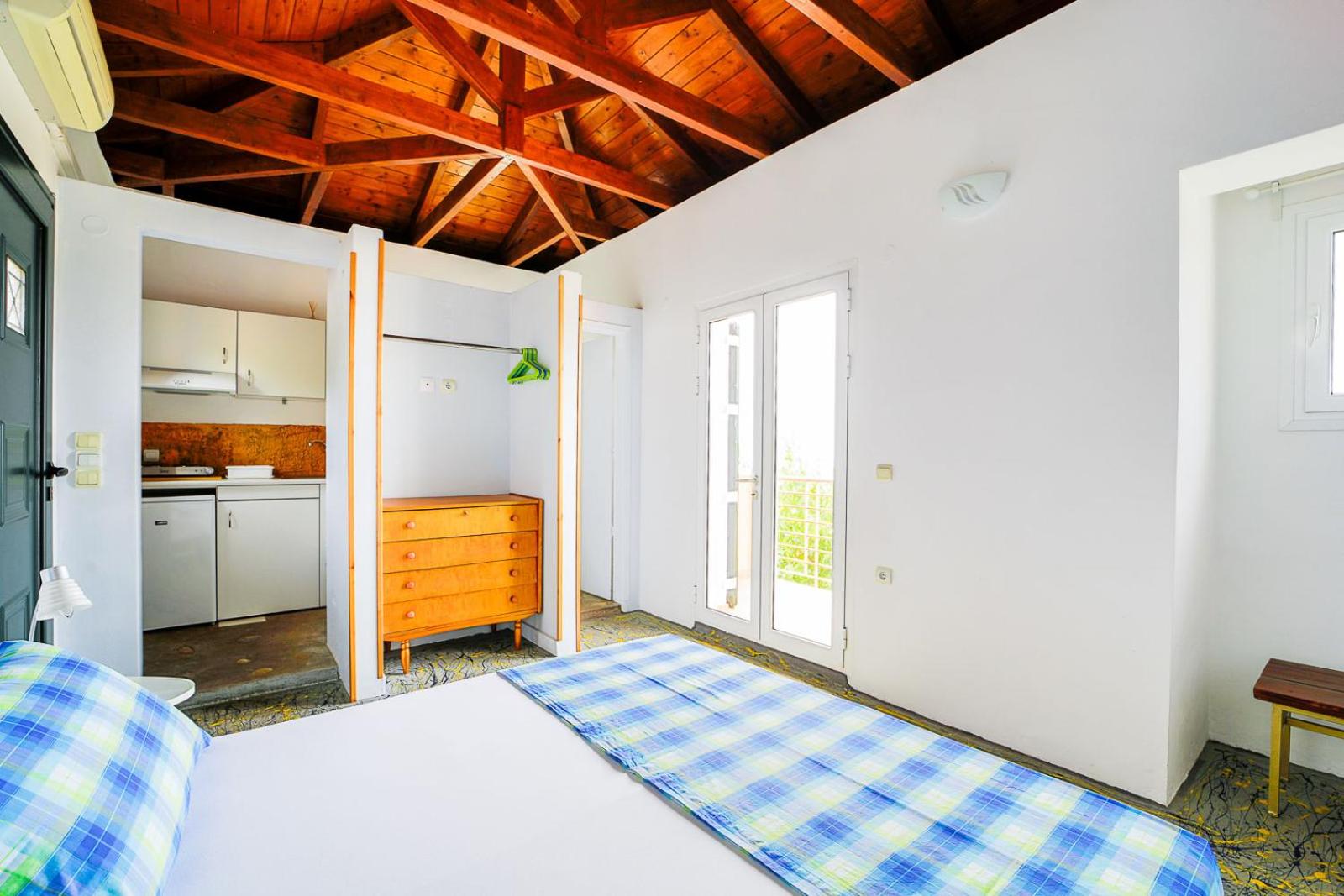 Double or Twin Room with Sea View photo 3