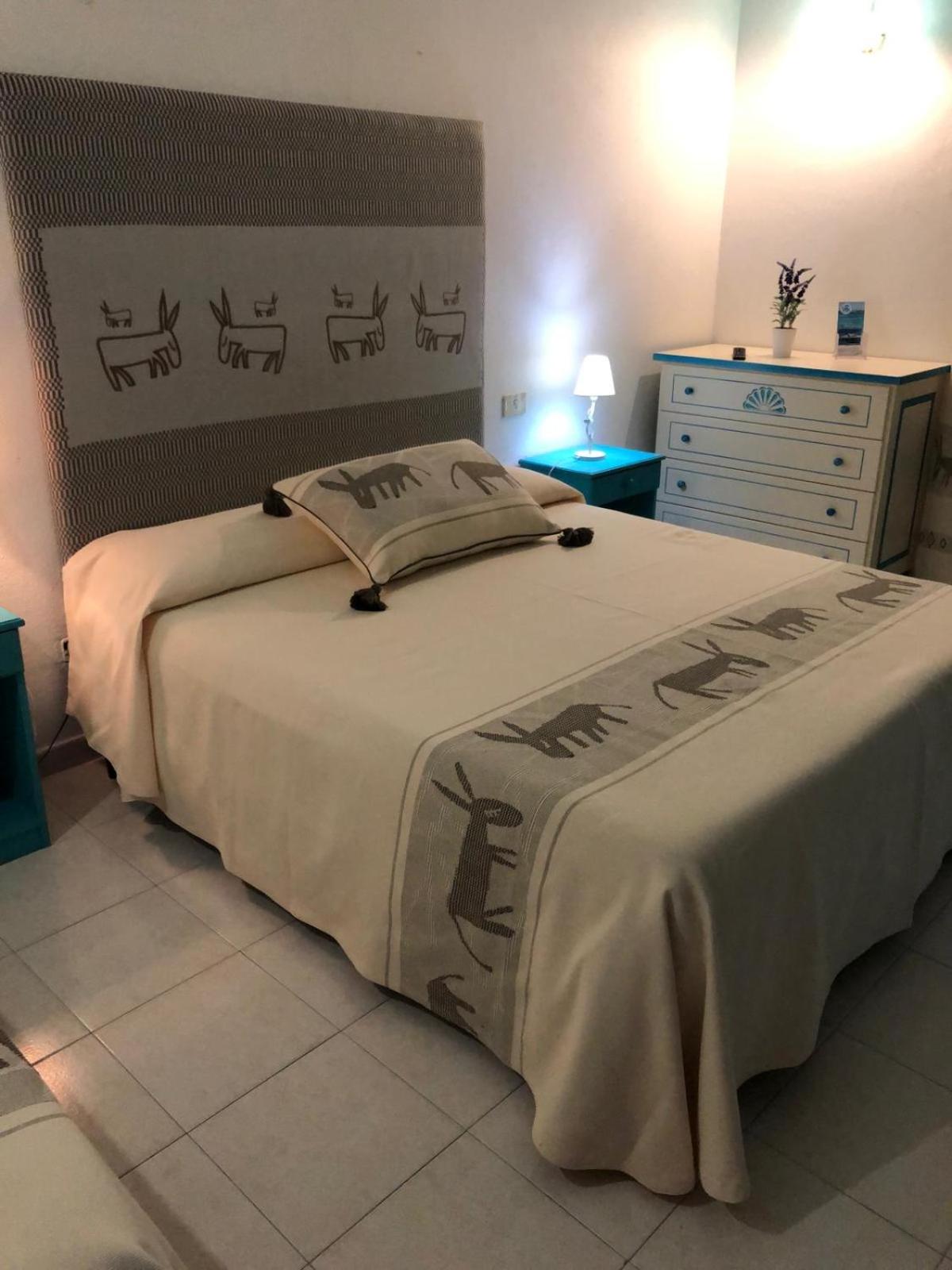 Double Room - Photo 12