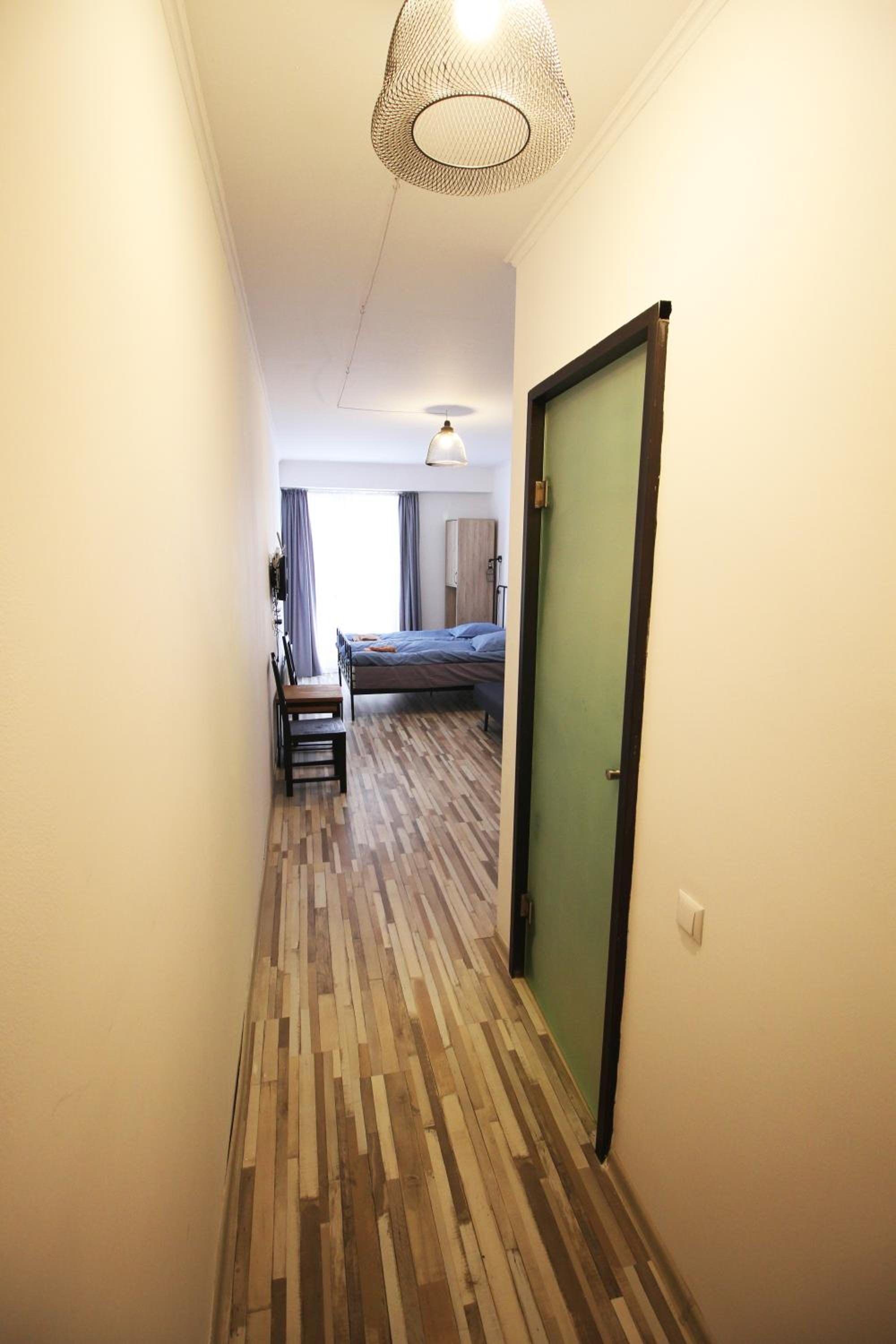 Studio Apartment photo 1