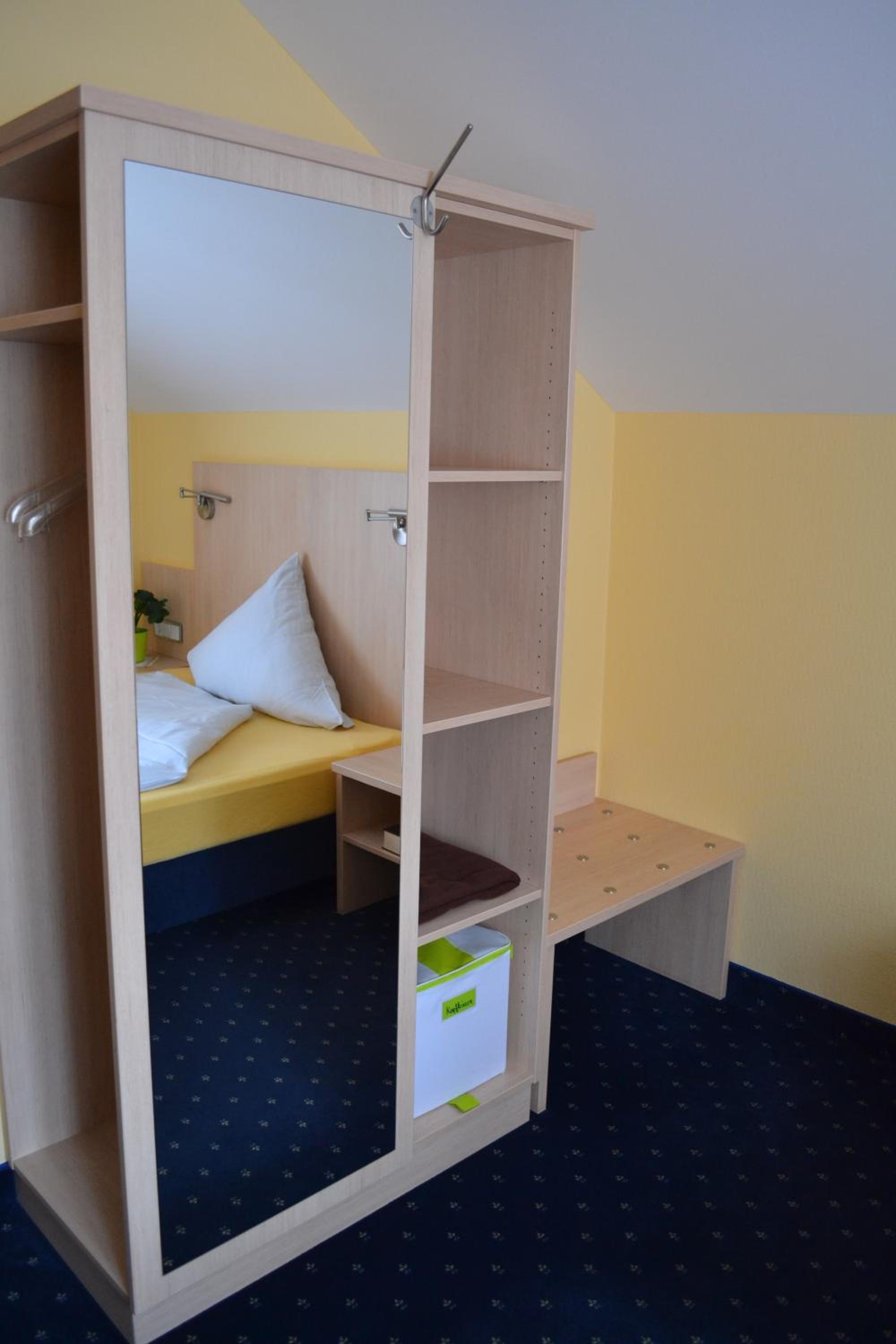 Single Room photo 2