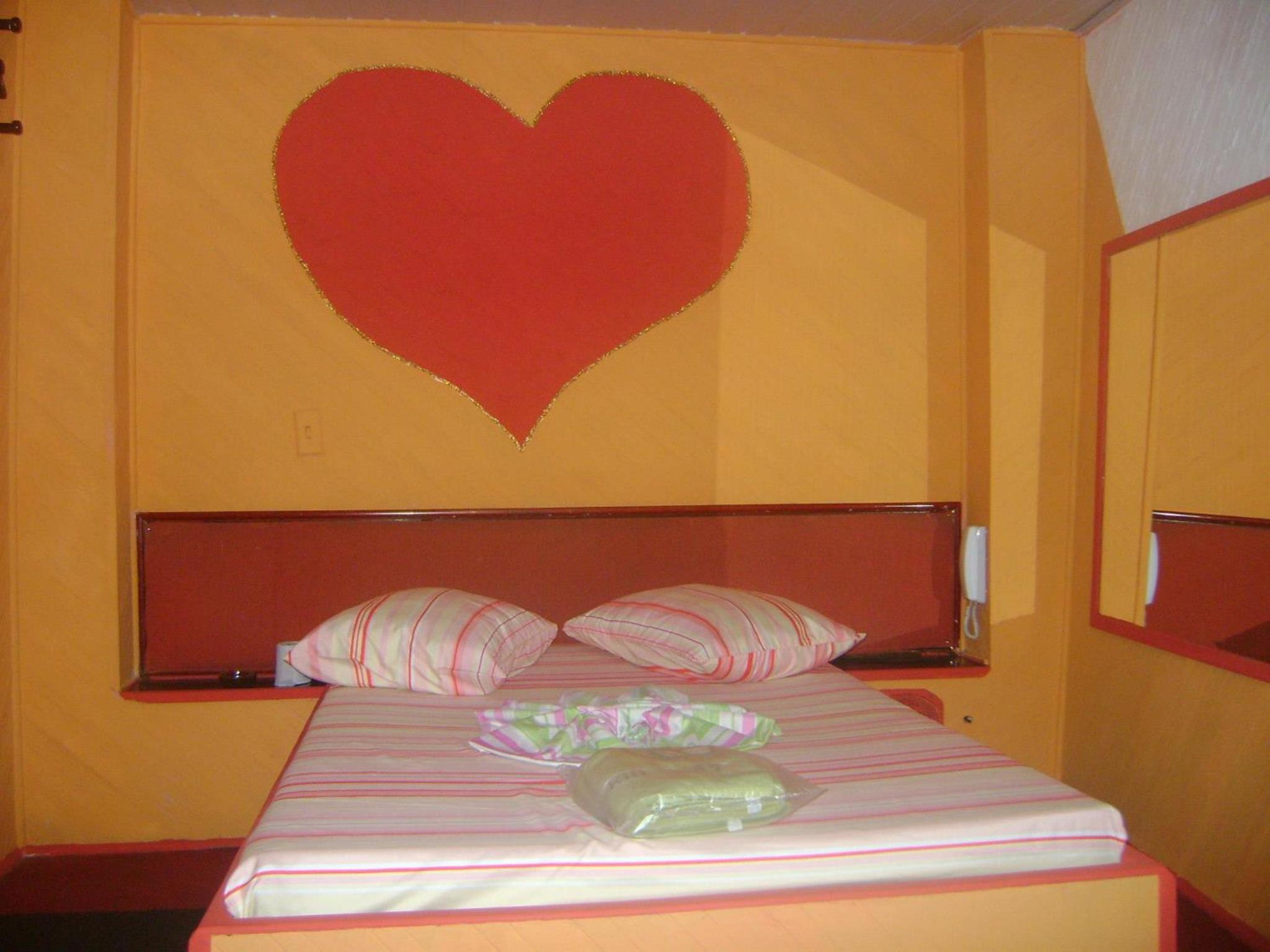 Standard Suite - Photo 7