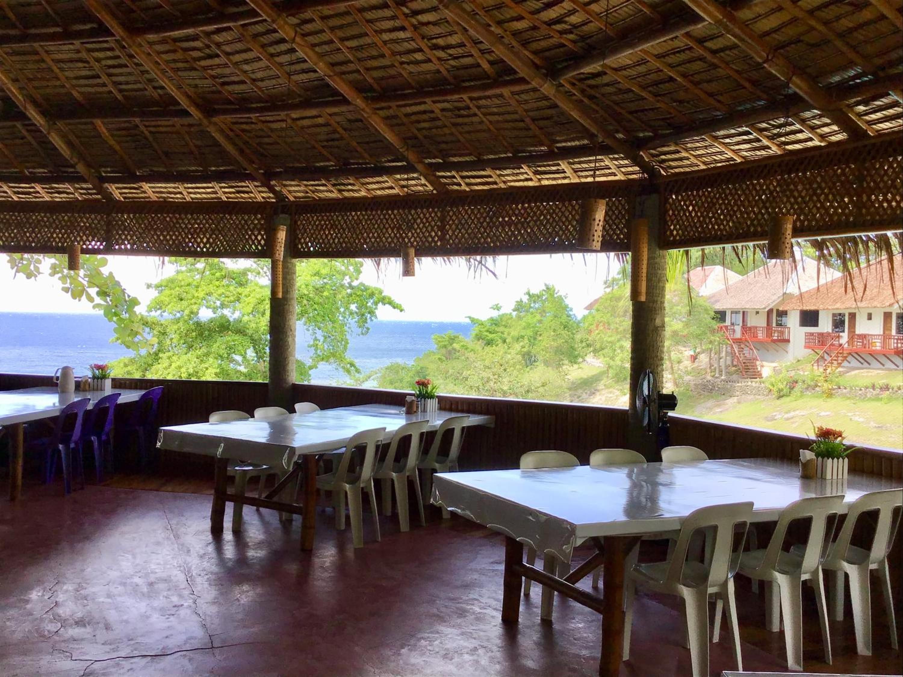 Deluxe Double Room with Balcony and Sea View - Photo 9