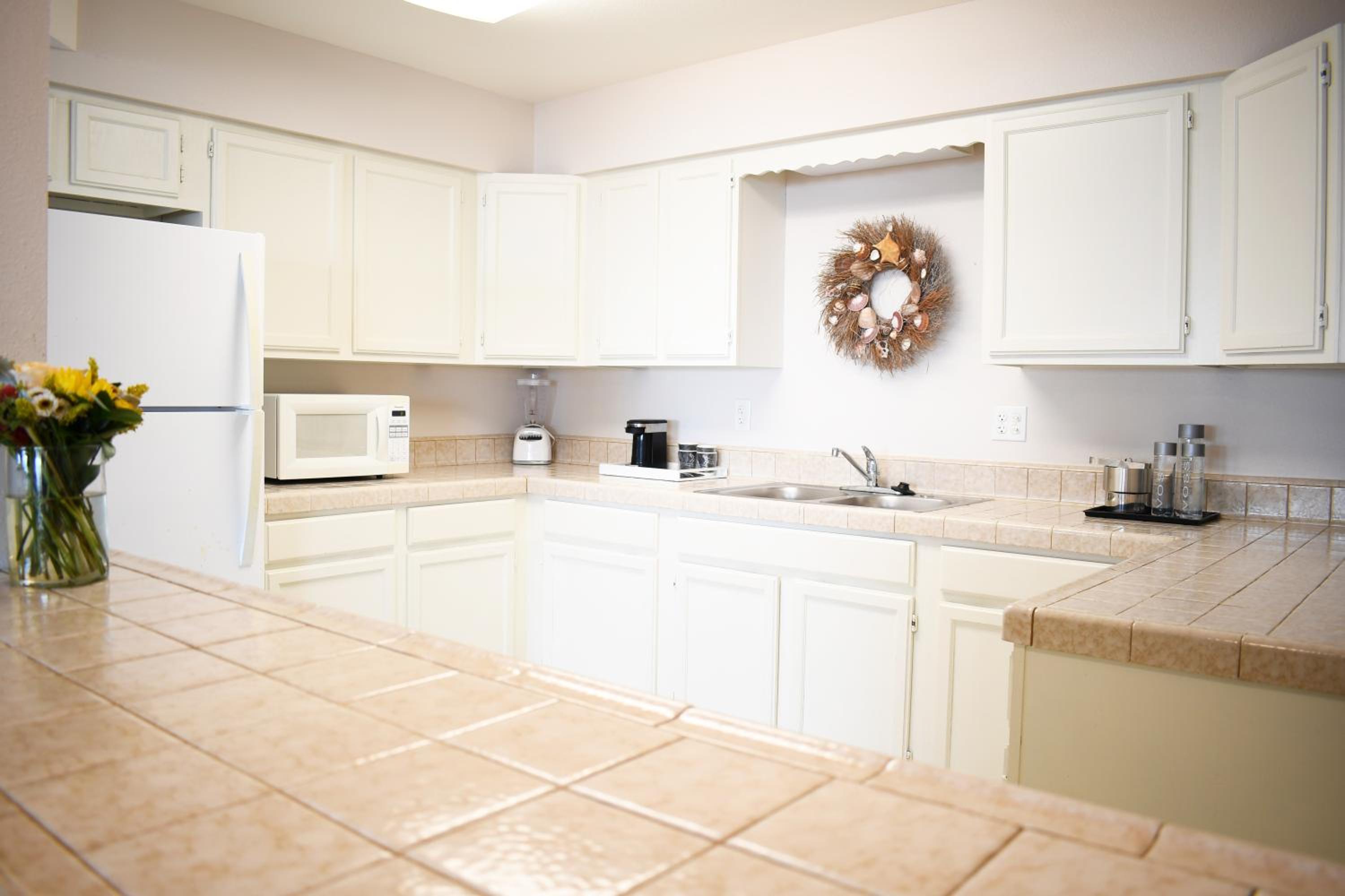 Oceanview Terrace Two-Bedroom Suite with Two Bathrooms (Stairs Access Only) - Photo 5