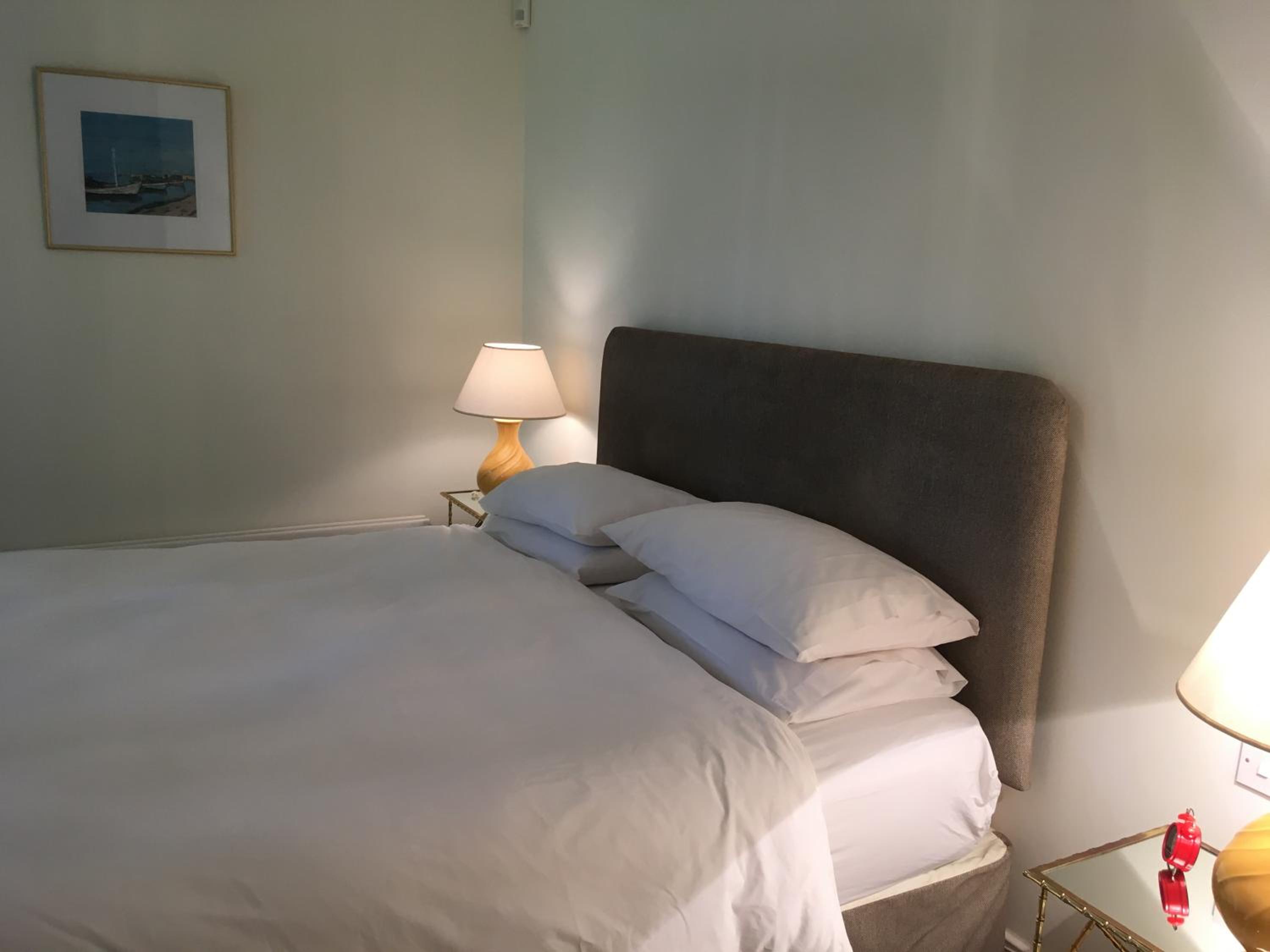 Double Room with Private Bathroom - Photo 1