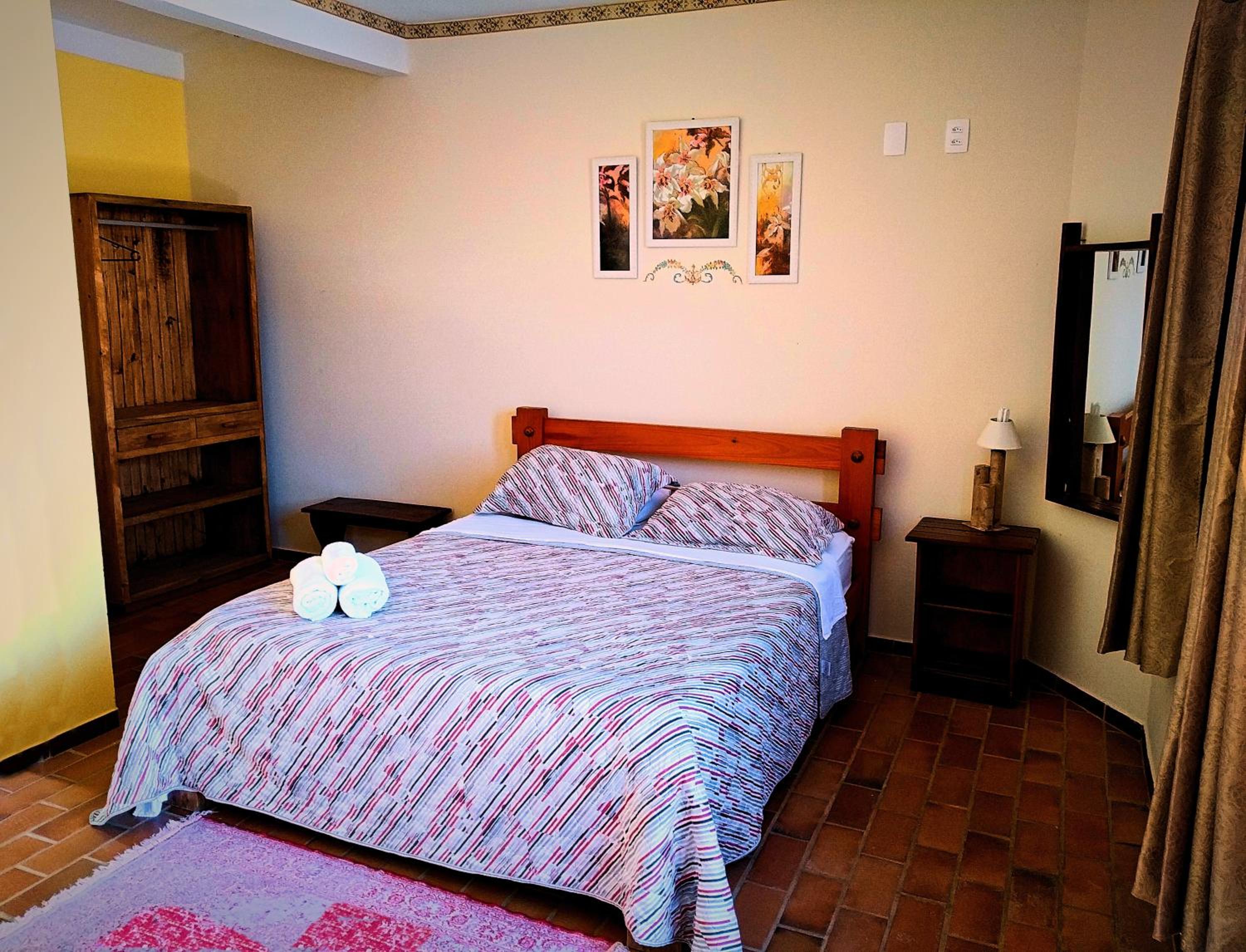 Standard Double Room - Photo 3