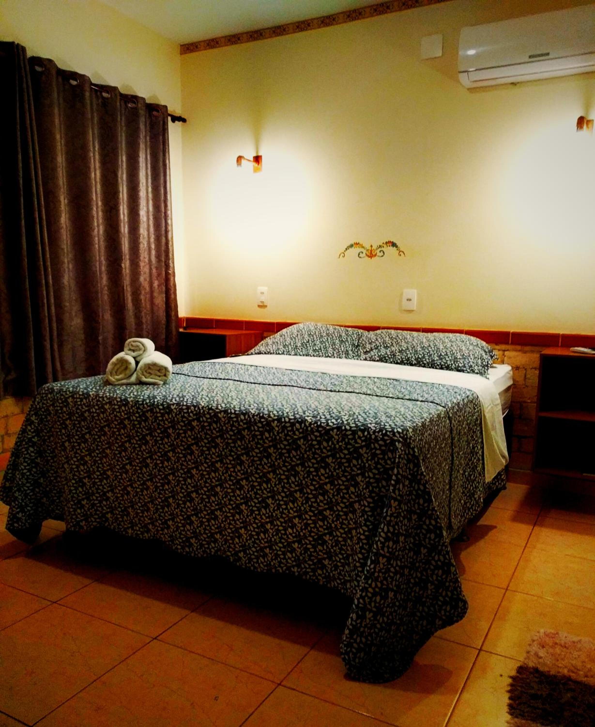 Standard Double Room - Photo 8