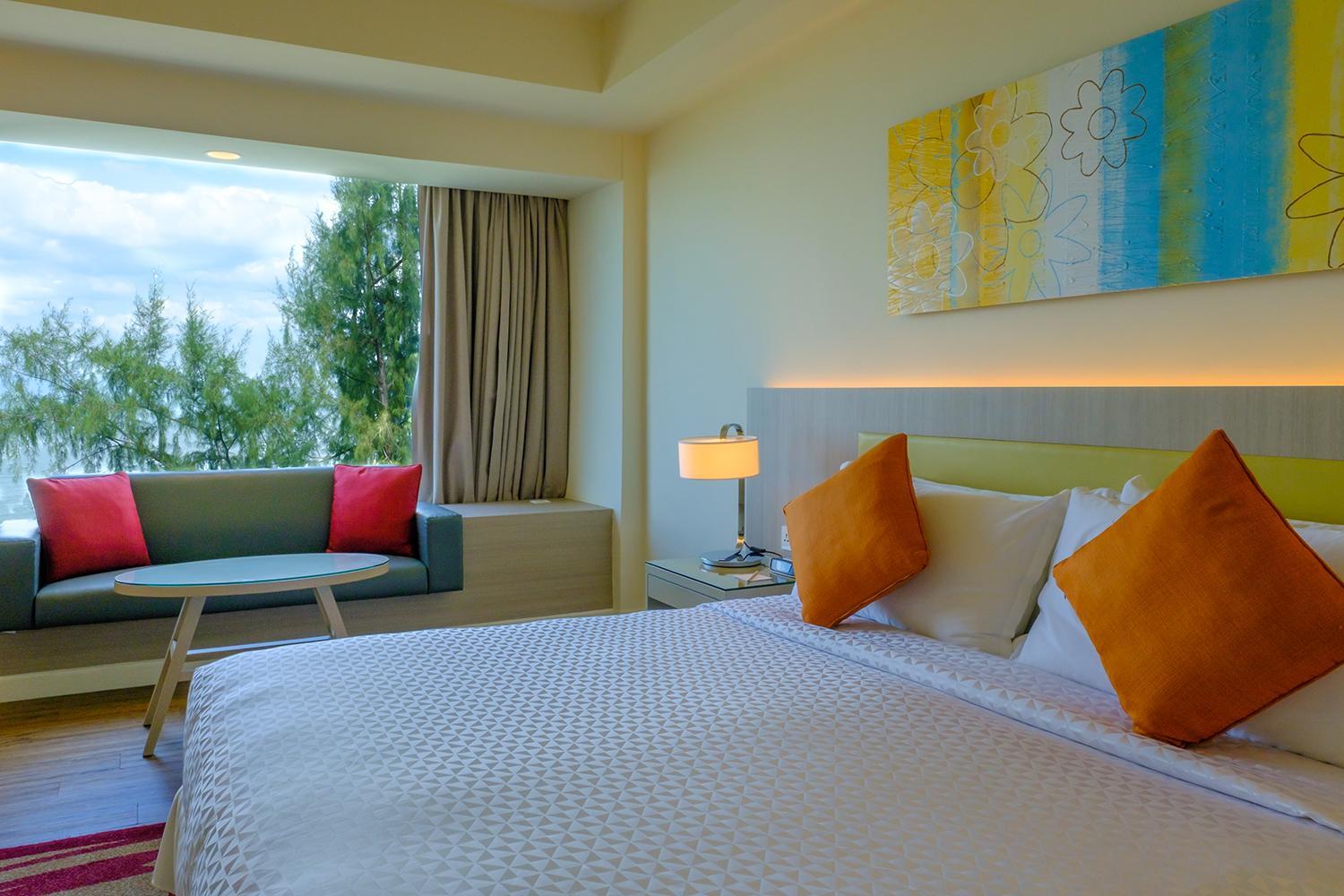 Superior King Room - Photo 12