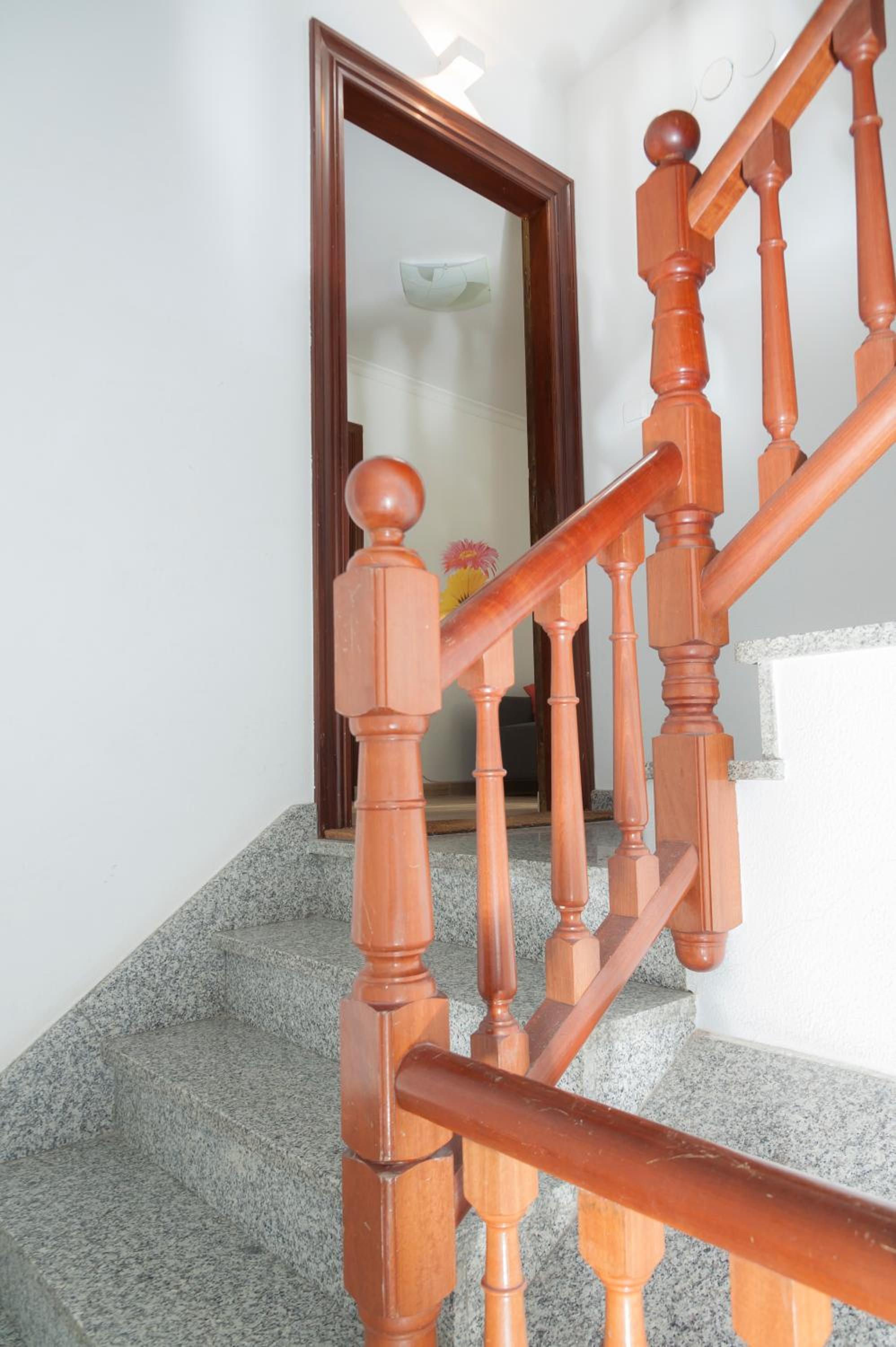 Apartment - Split Level - Photo 22