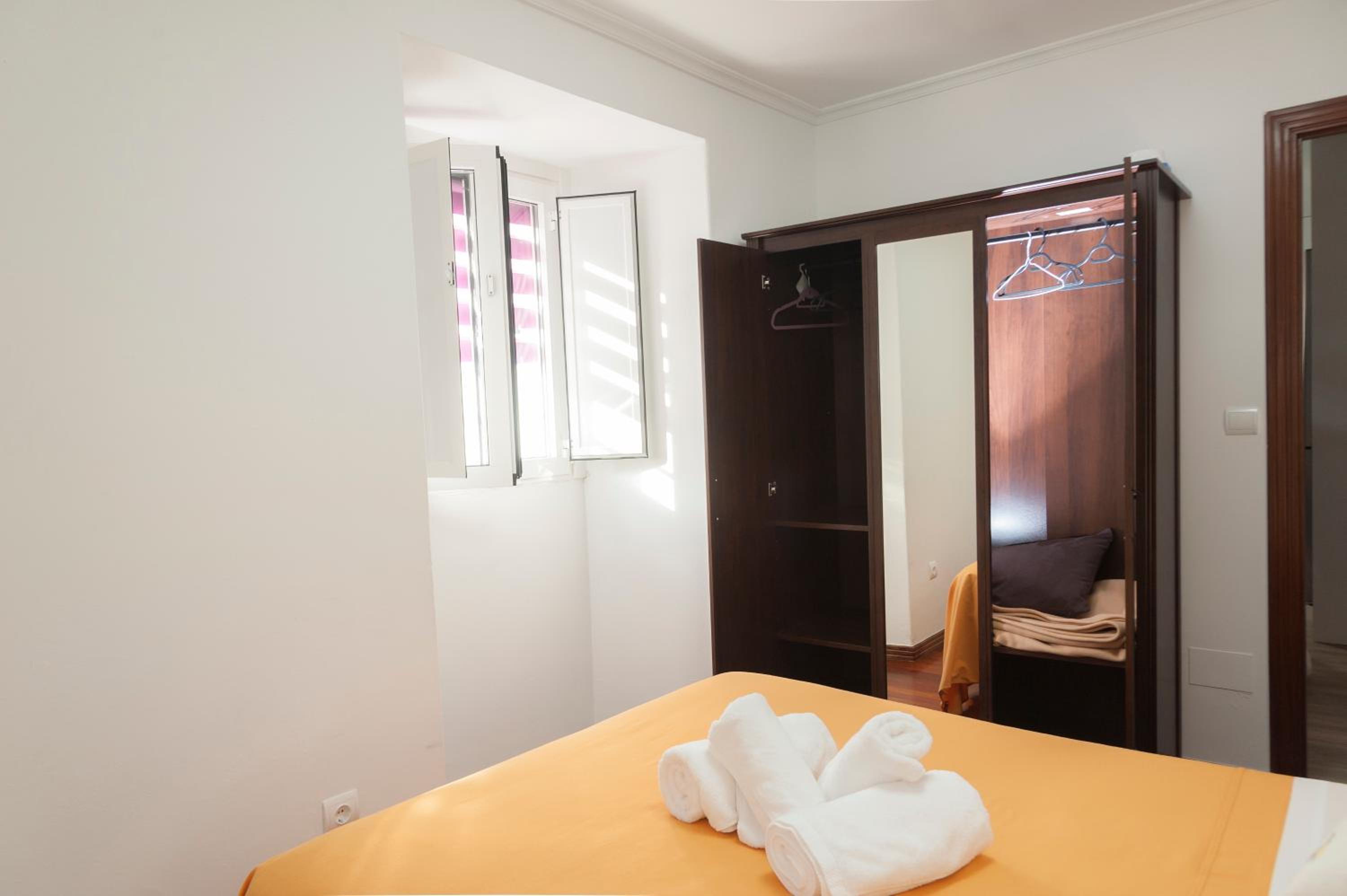 Two-Bedroom Apartment - Photo 36