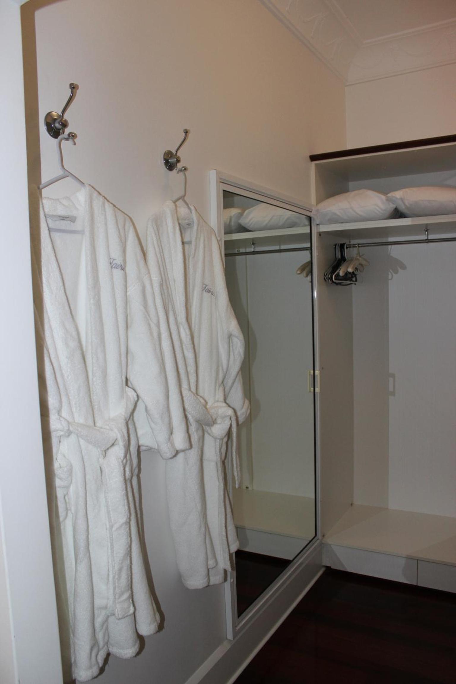 King Suite - Photo 9
