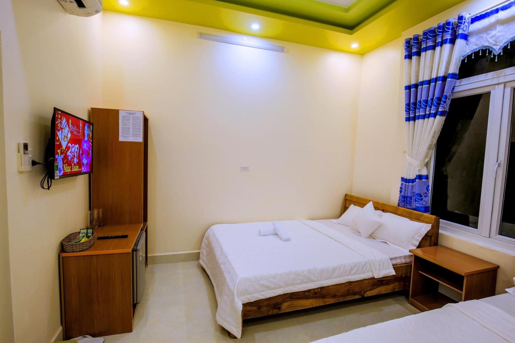 King Room with Two King Beds photo 3