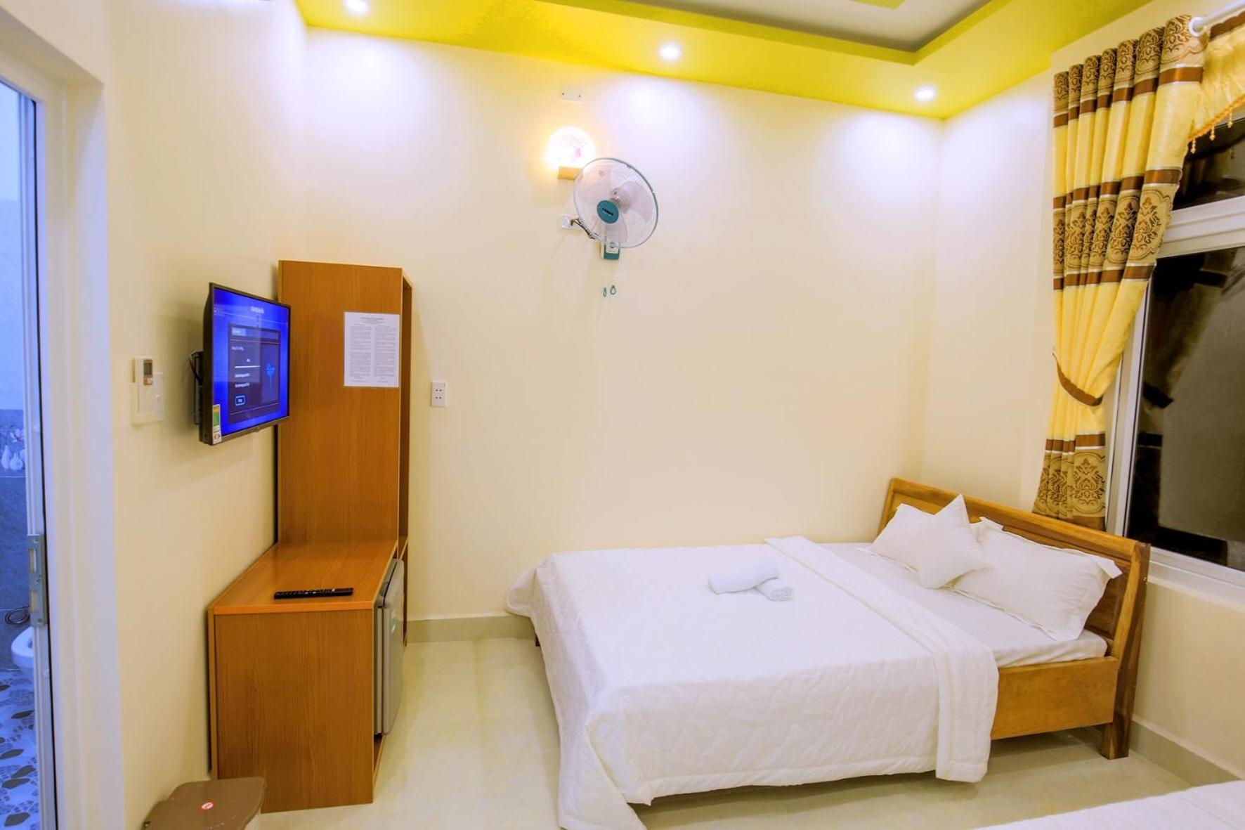 King Room with Two King Beds photo 1