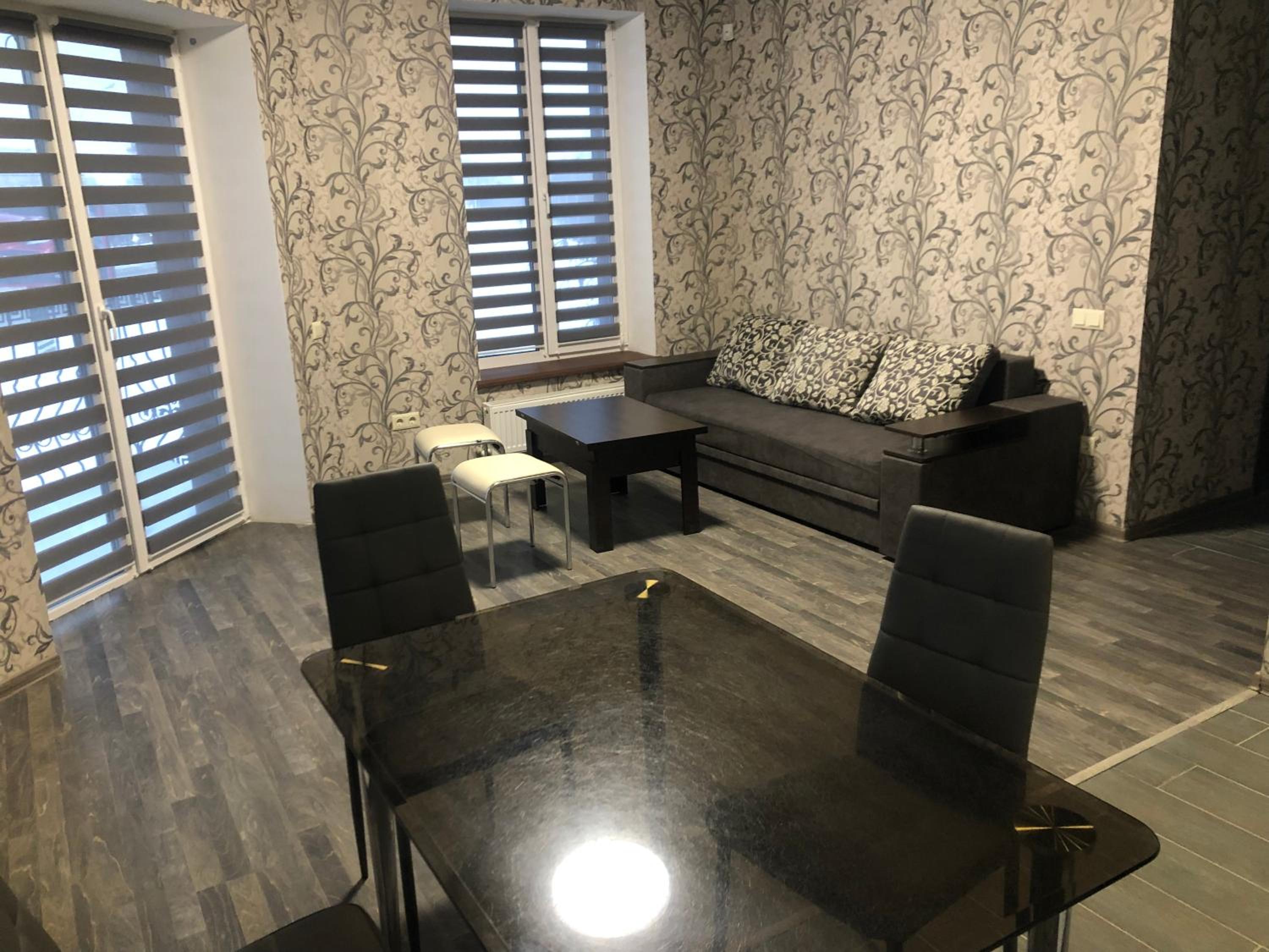 Apartment with Balcony photo 2