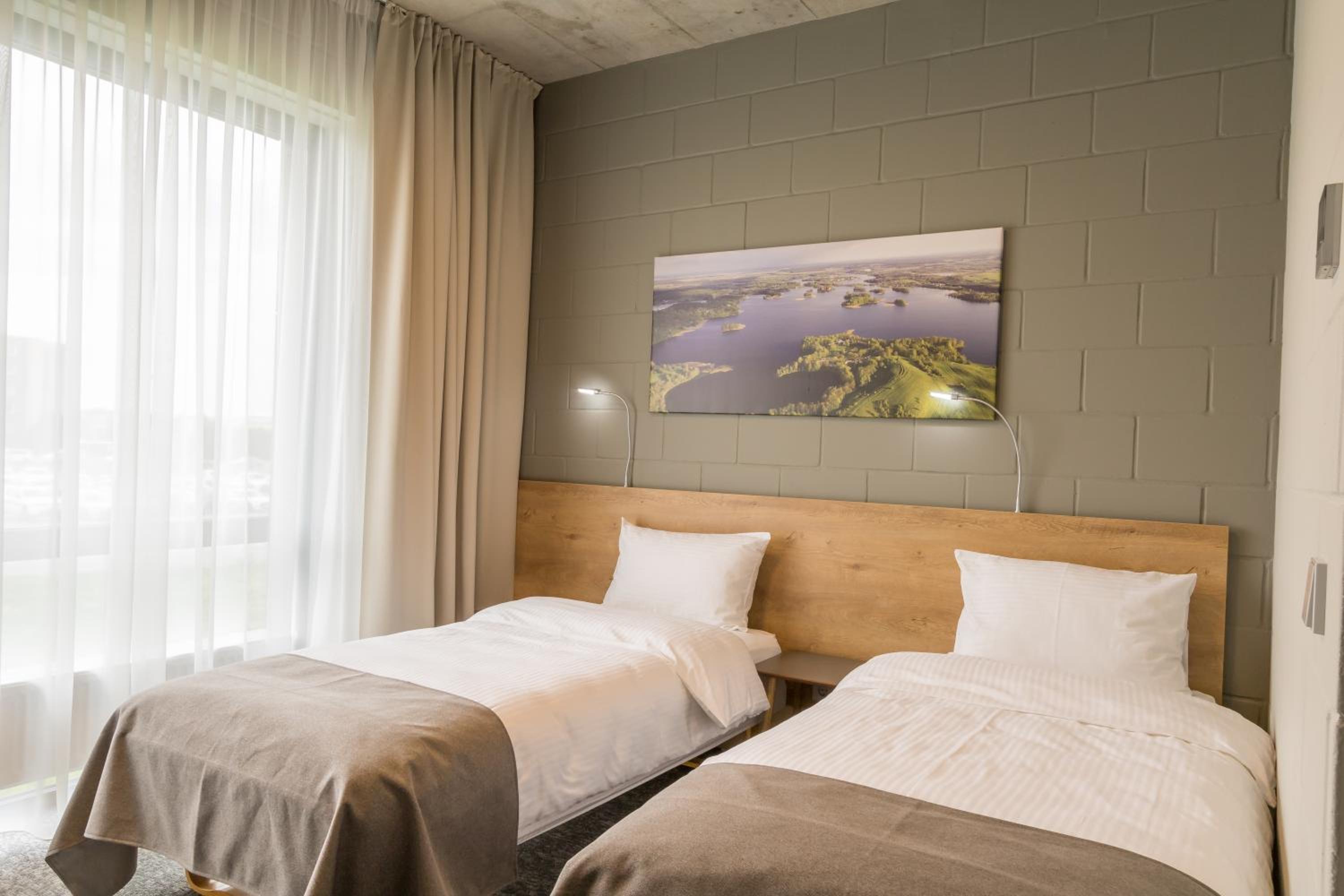 Twin Room - Photo 2