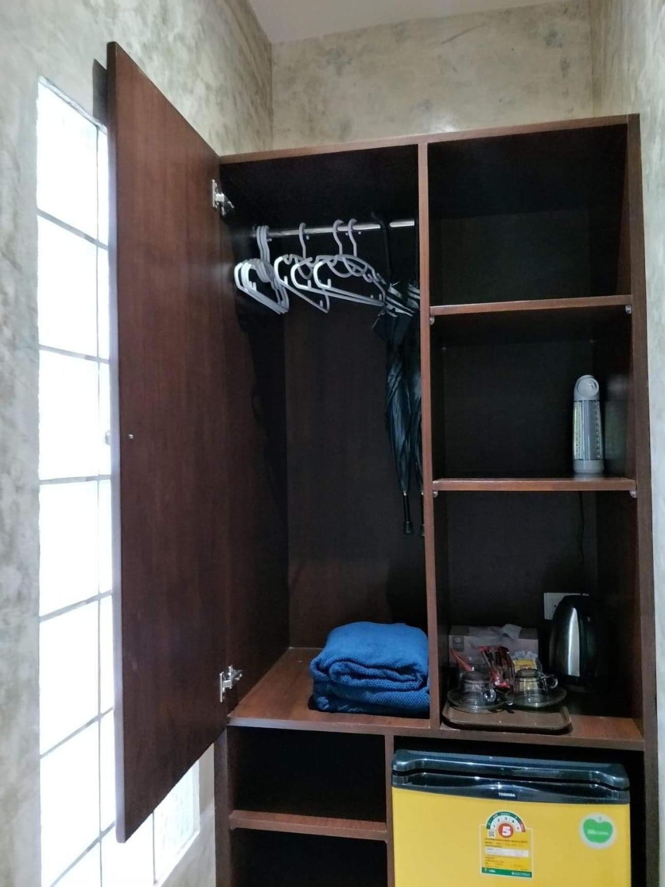 Budget Double Room - Photo 8