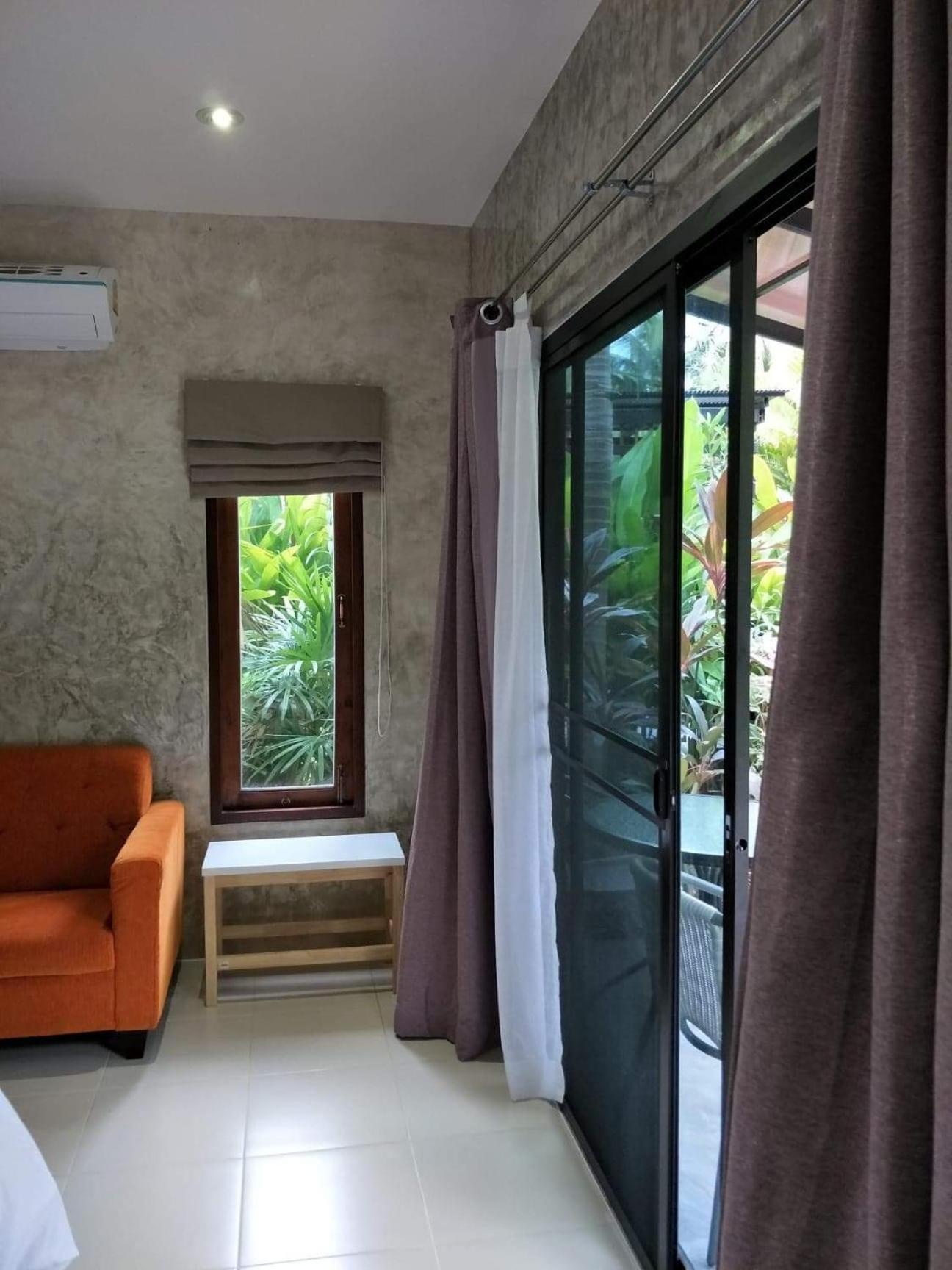 Budget Double Room - Photo 6