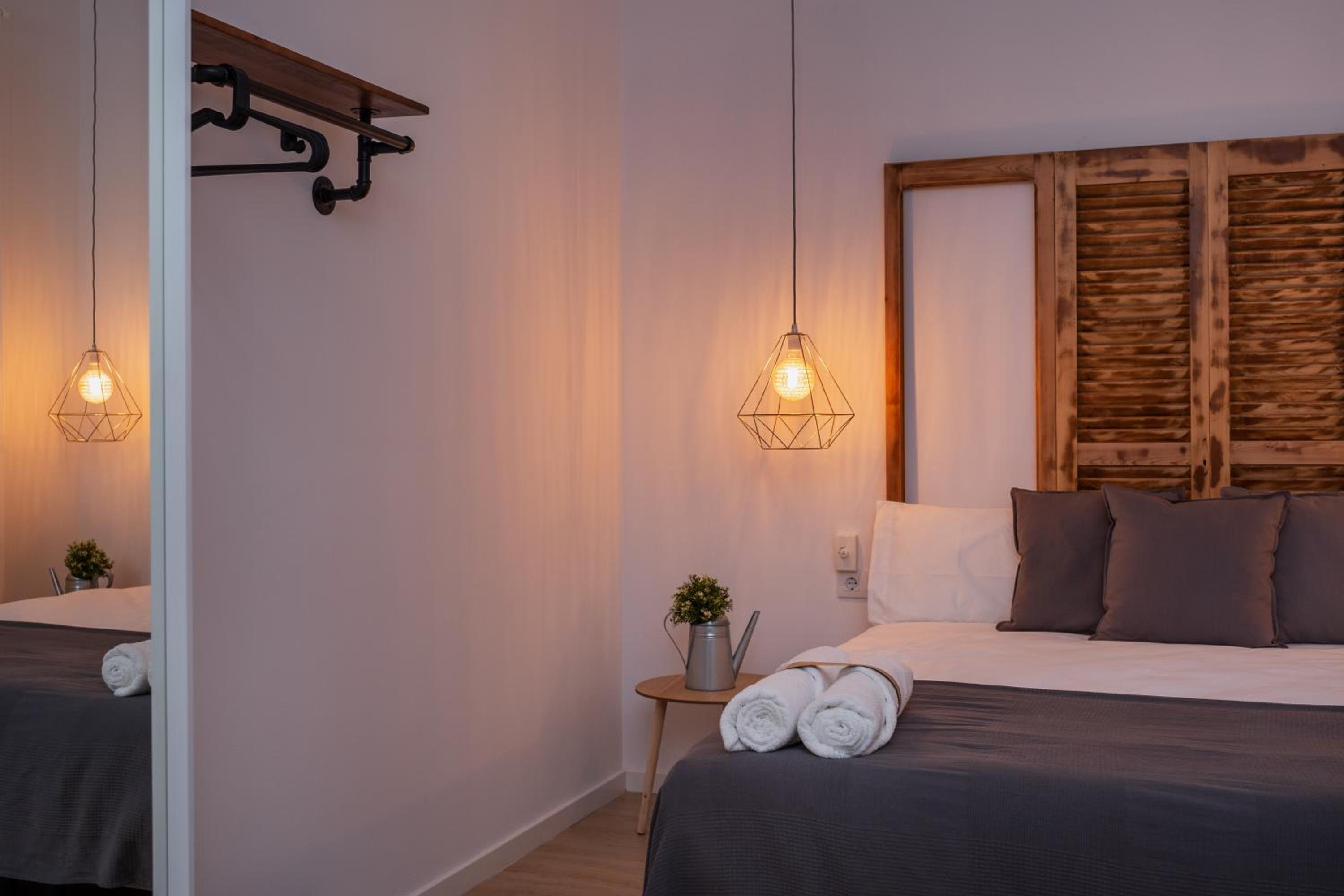 Deluxe Double Room - Photo 7