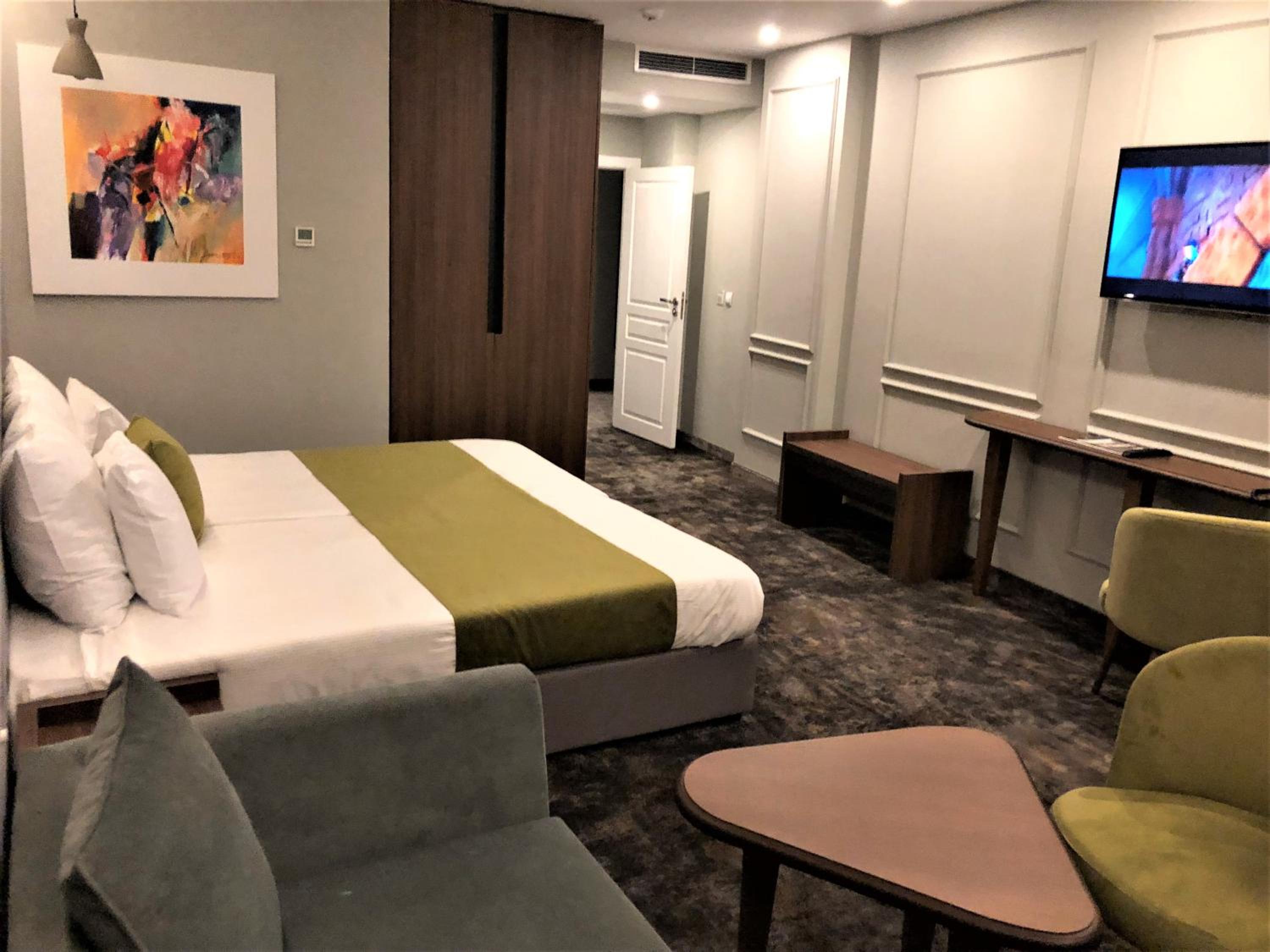 Junior Suite