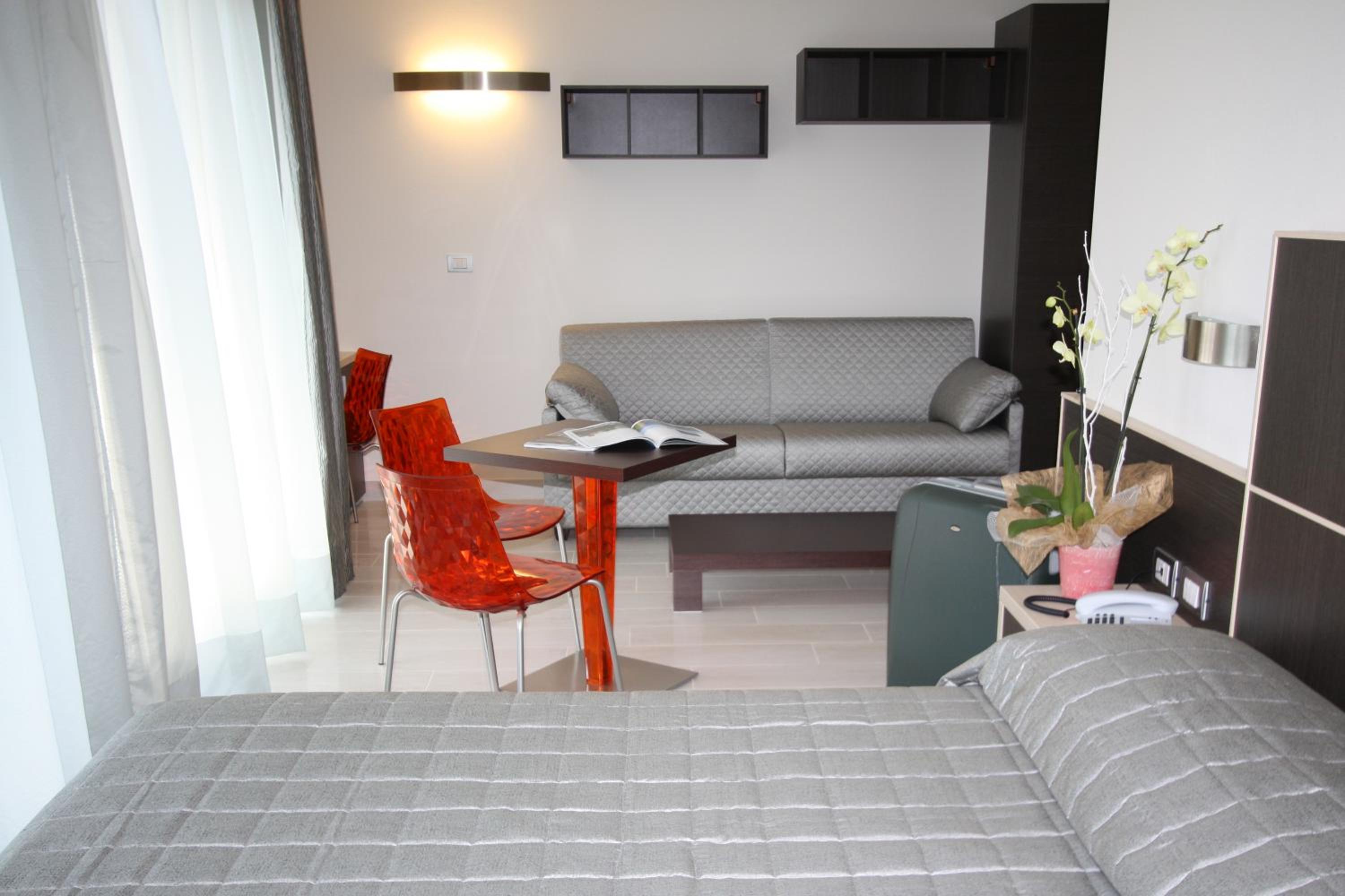 Junior Suite with Spa Access