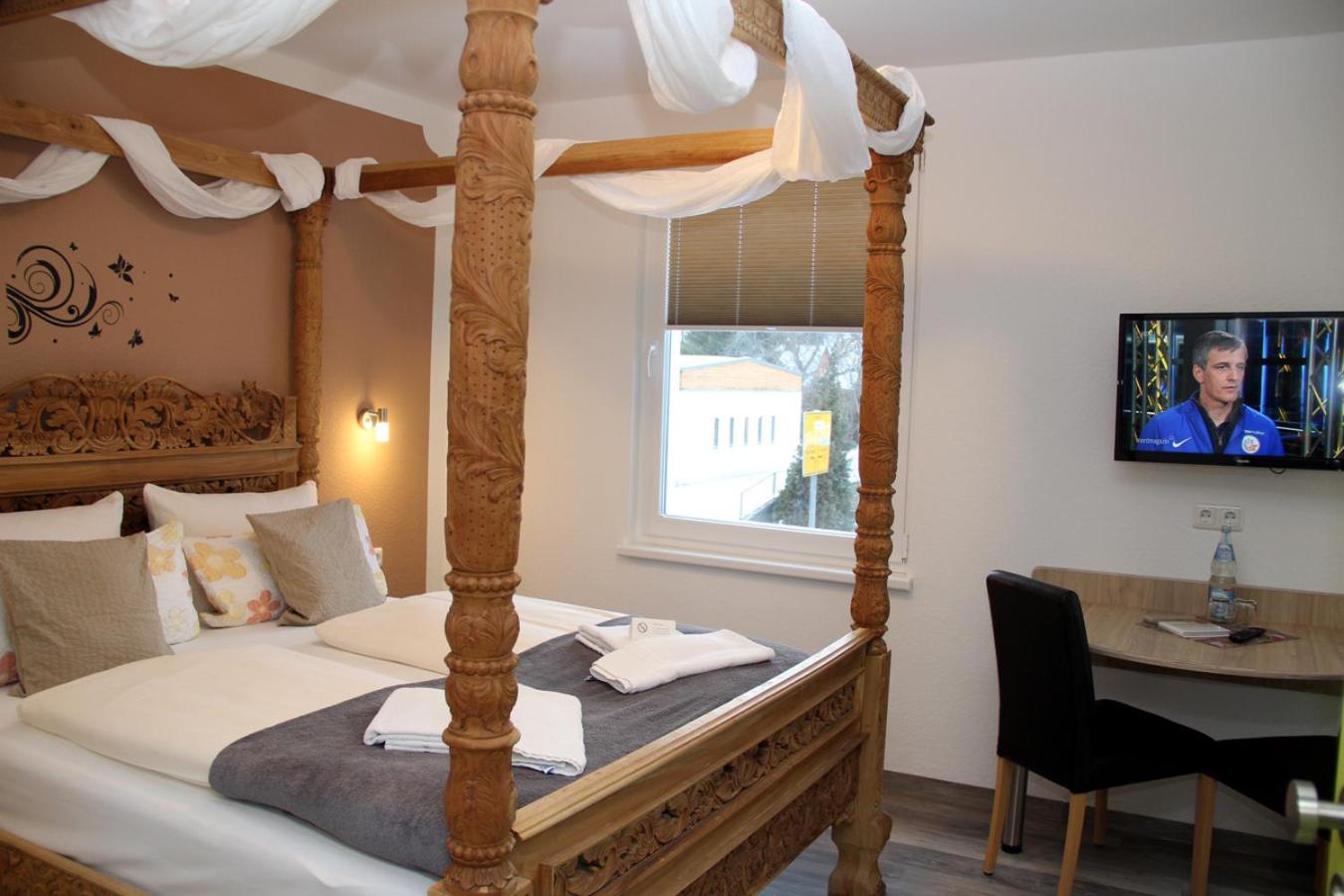 Double Room - Photo 3