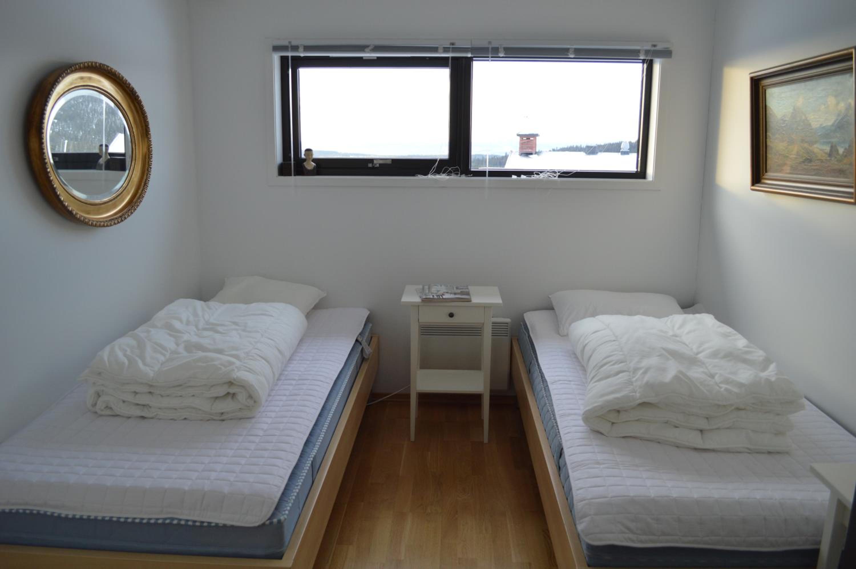 Apartment photo 2