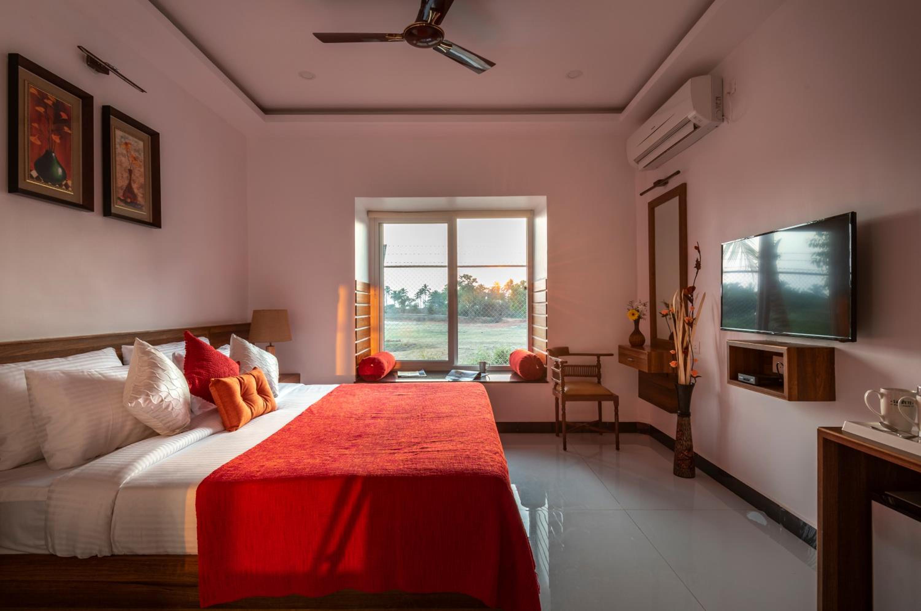 Executive Room - Photo 1