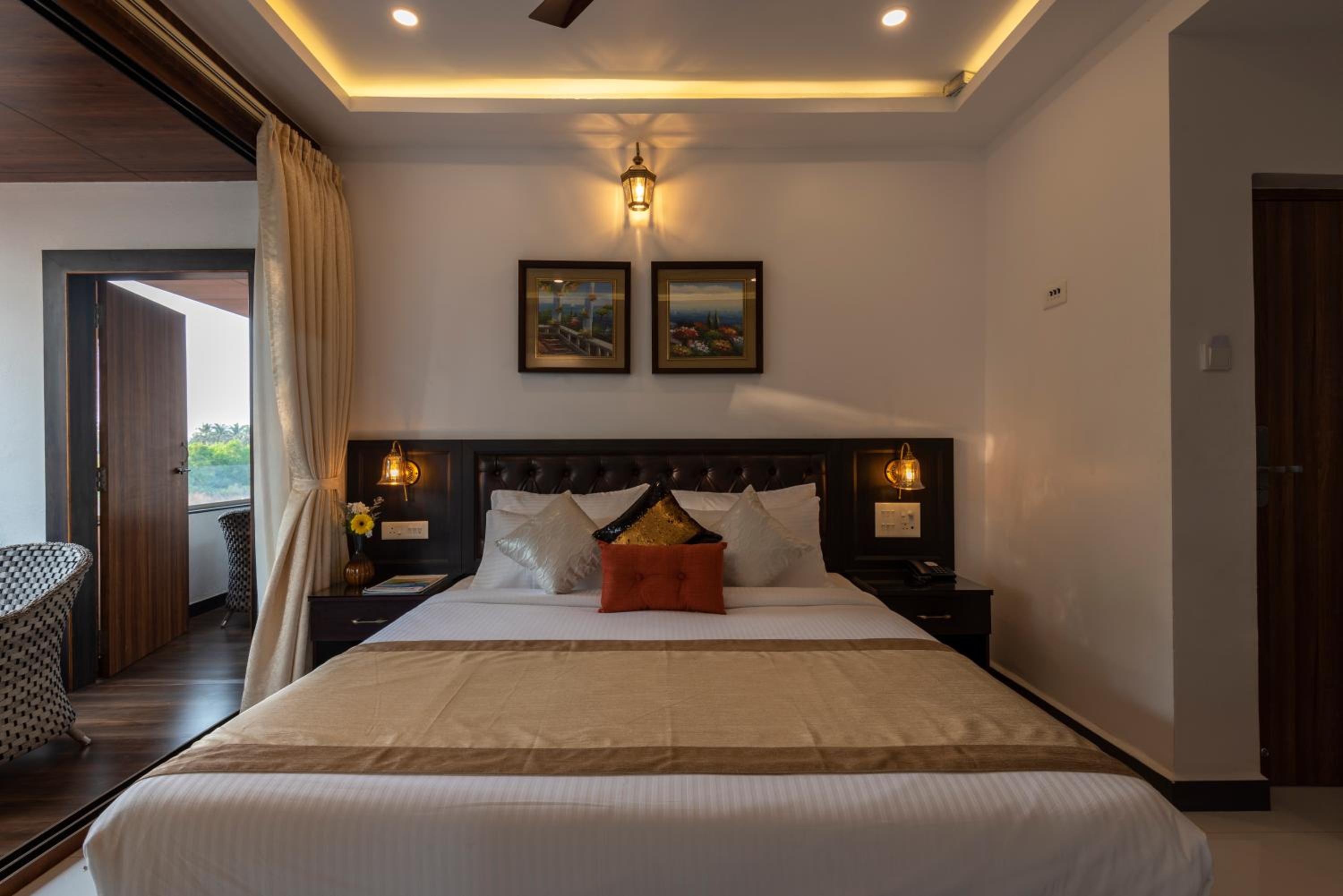 Premium Room - Photo 10