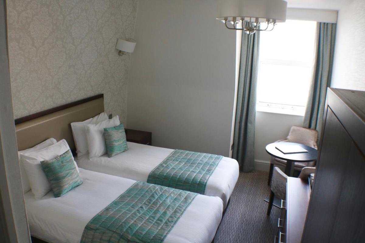 Standard Twin Room photo 3