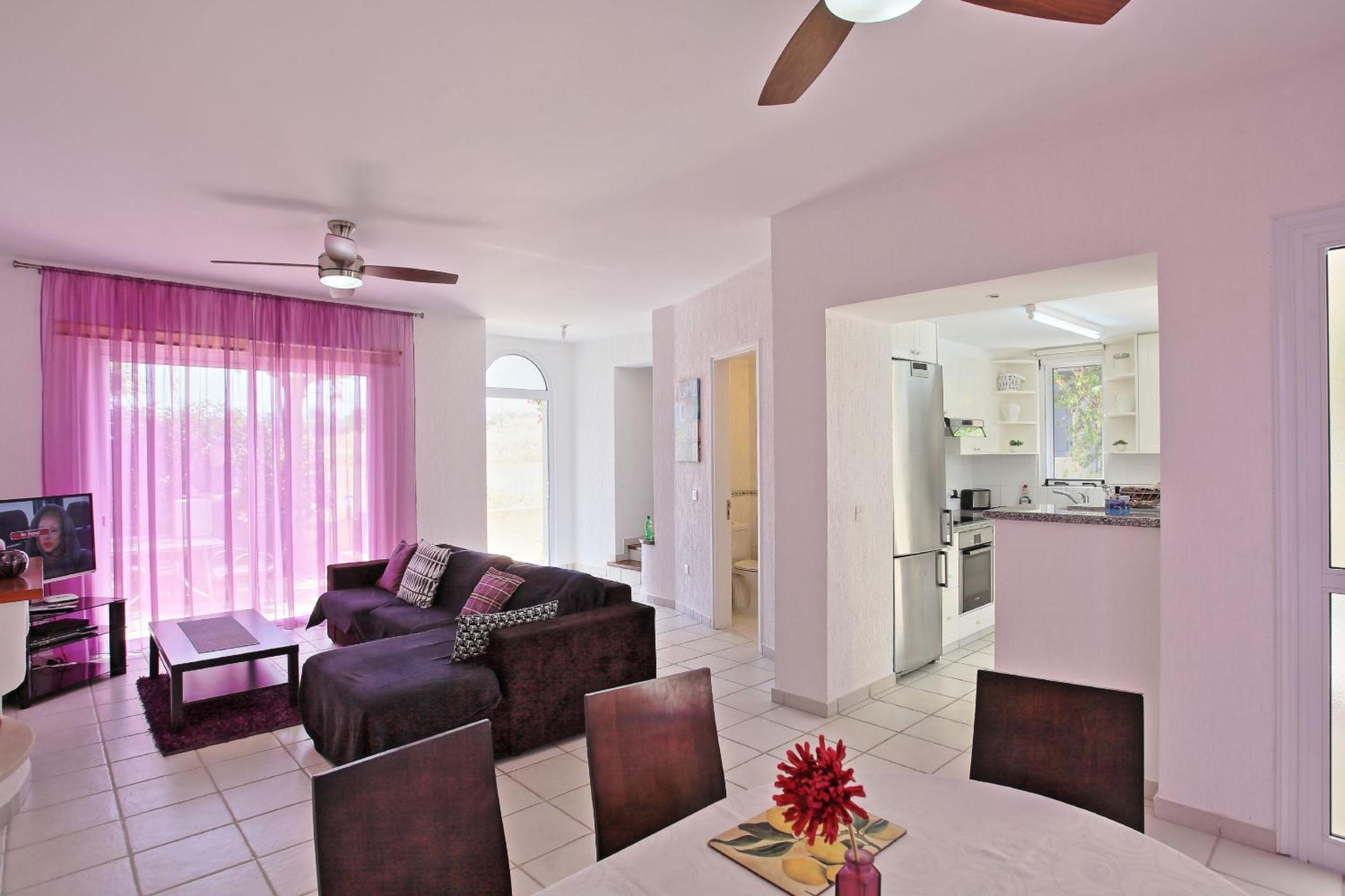 Three-Bedroom Villa photo 1