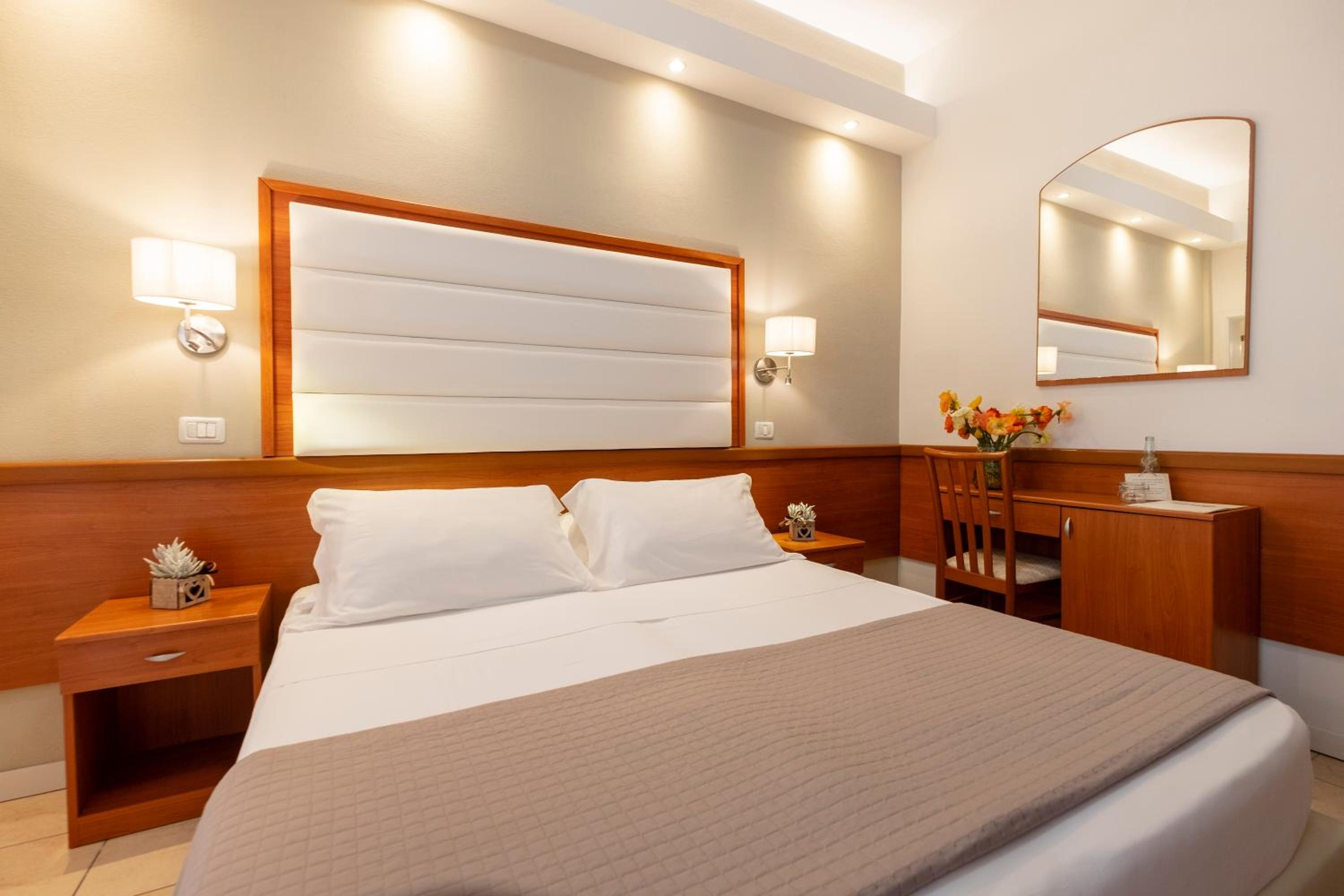 Double or Twin Room with Side Sea View