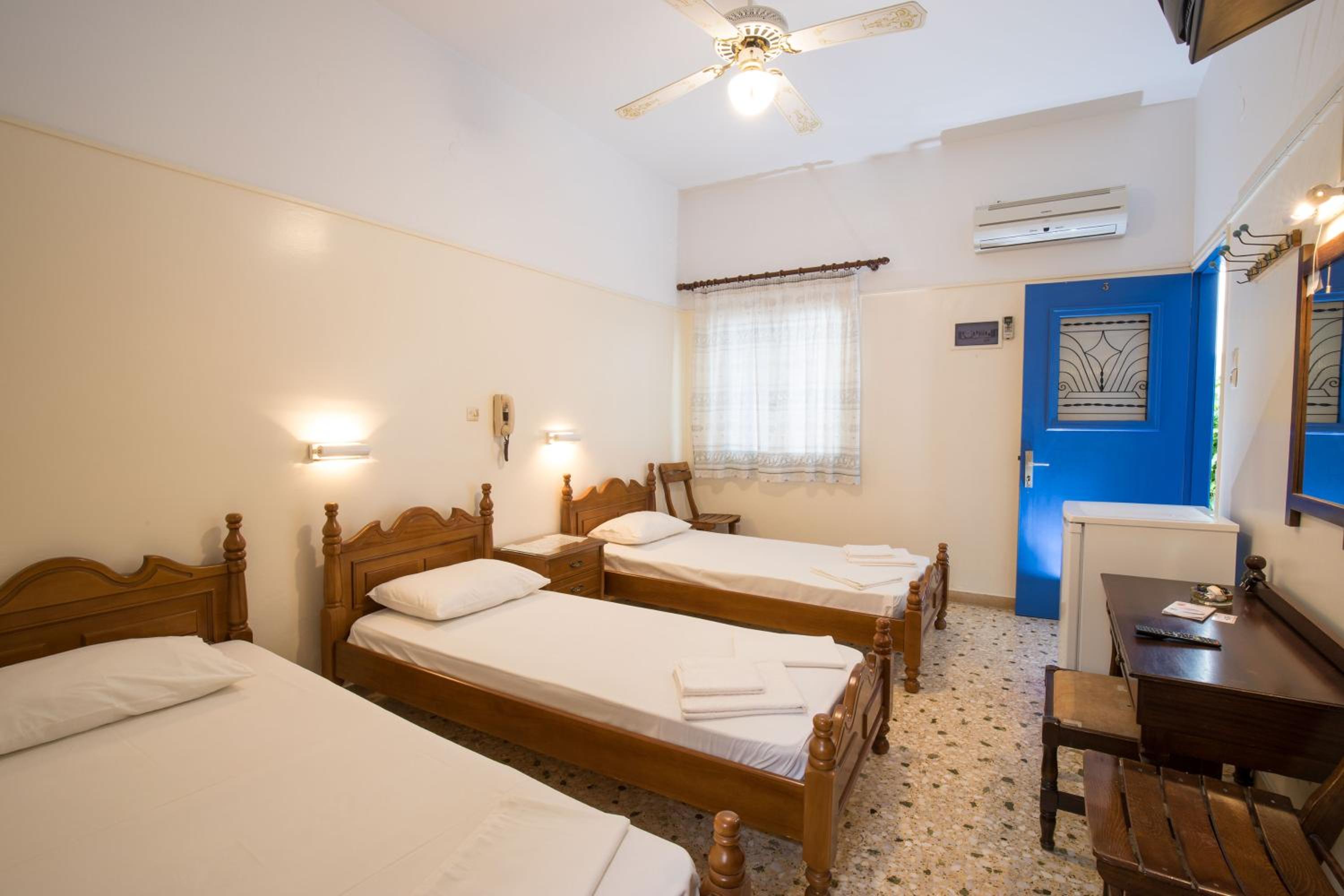 Quarto Triplo Econômico