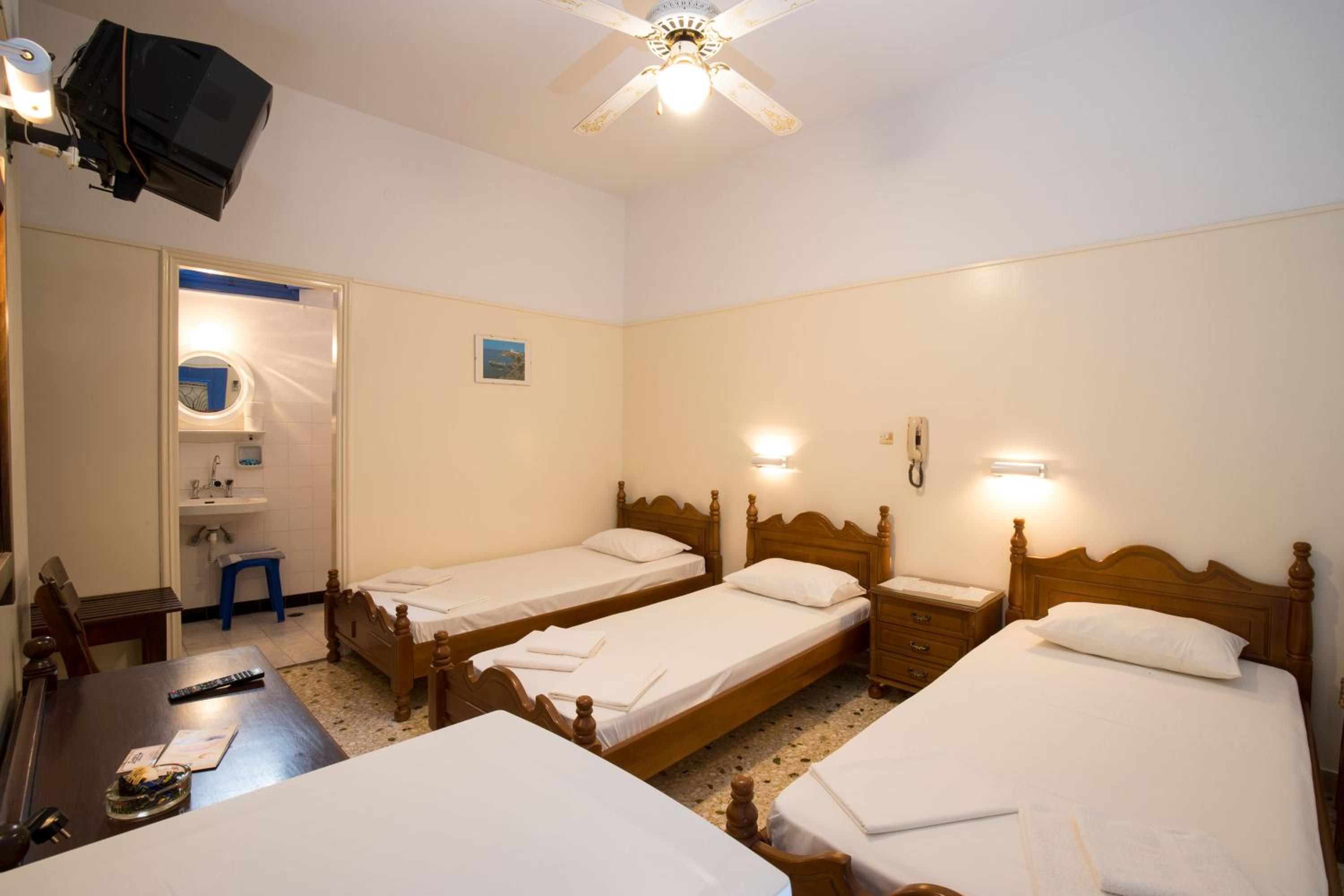 Triple Room photo 2