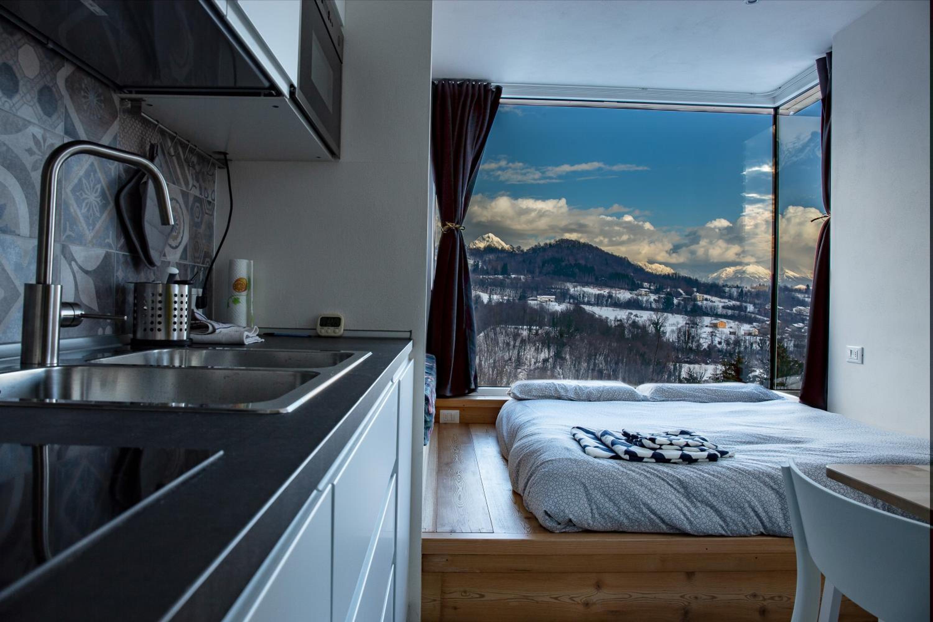 Suite with Mountain View photo 1