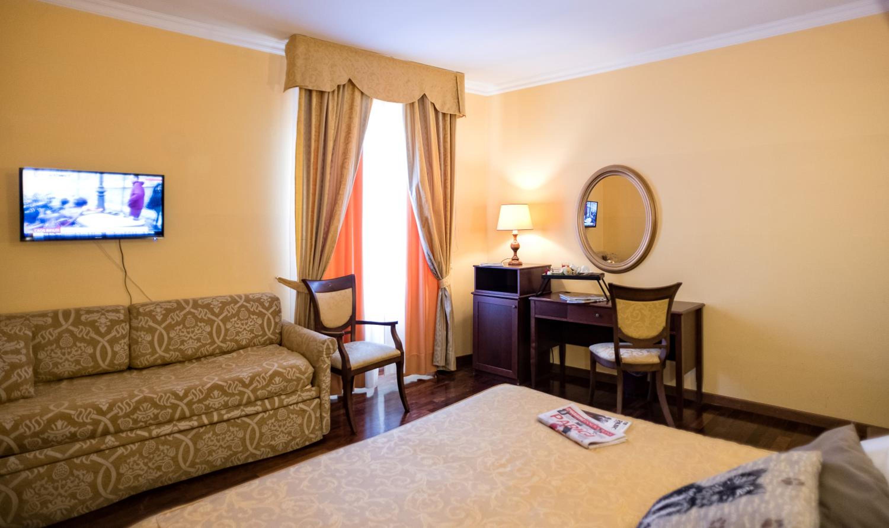Triple Room - Photo 5