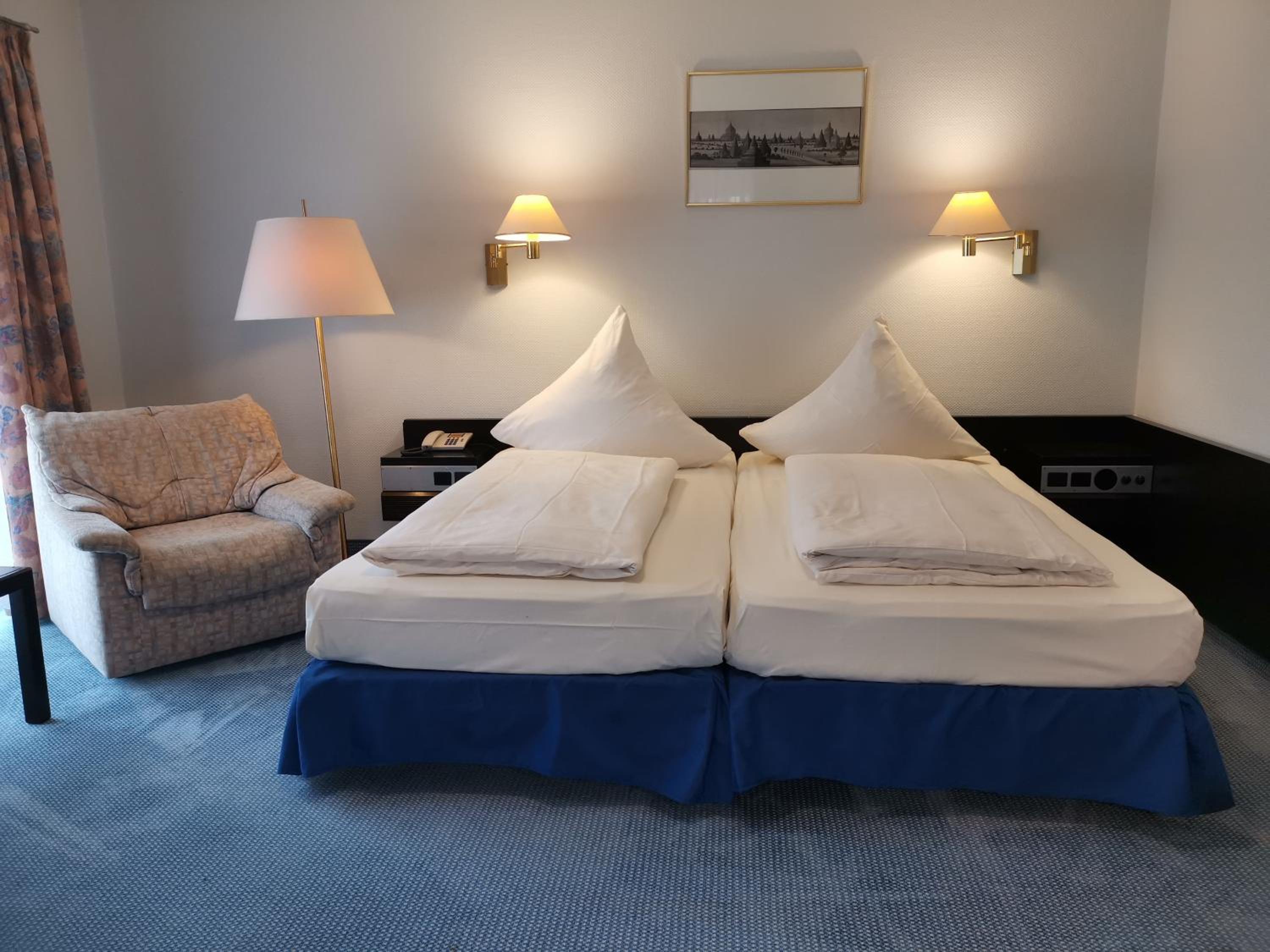 Budget Double or Twin Room - Photo 4