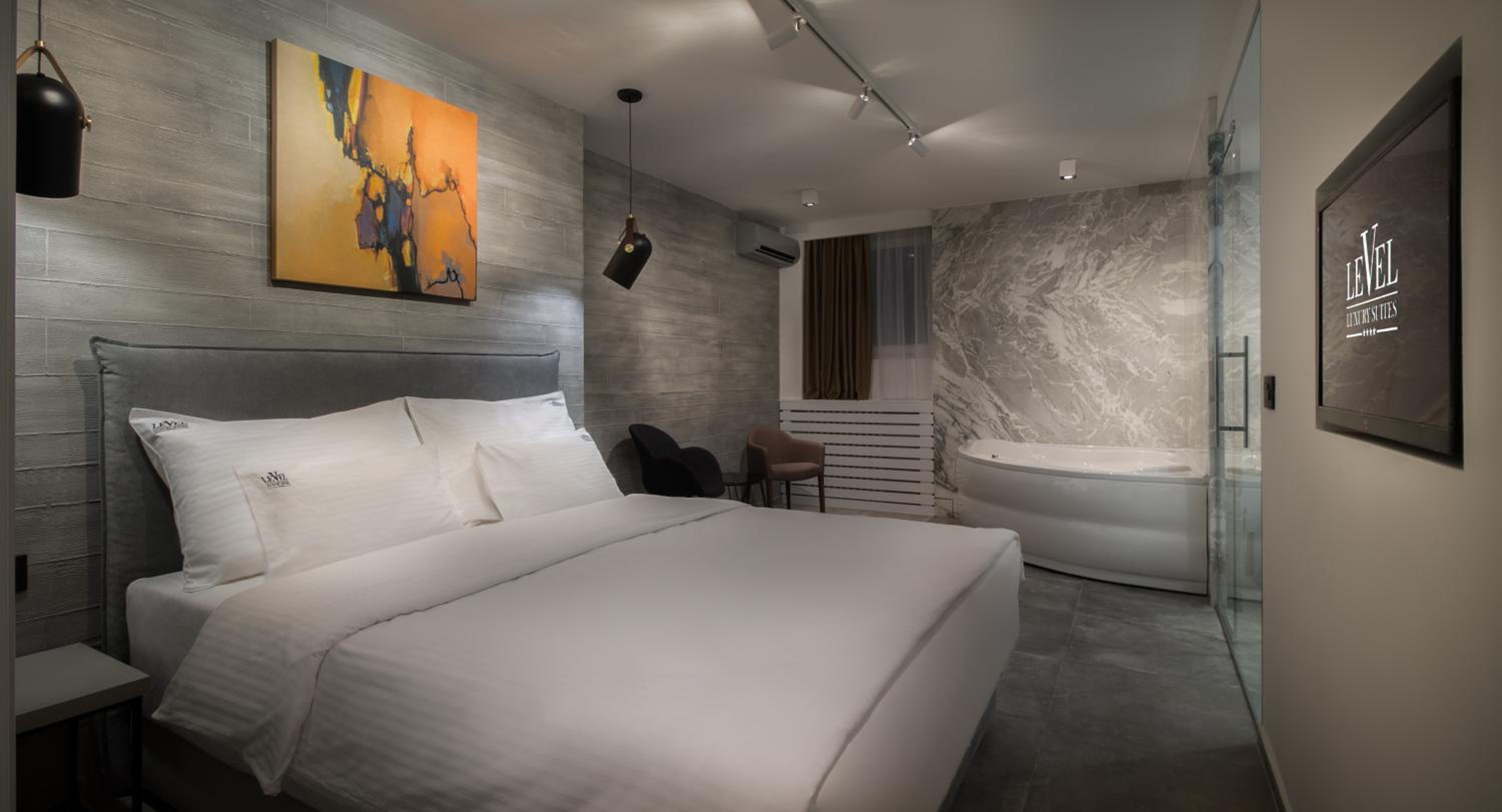 Deluxe Double Room with Jacuzzi  photo 2