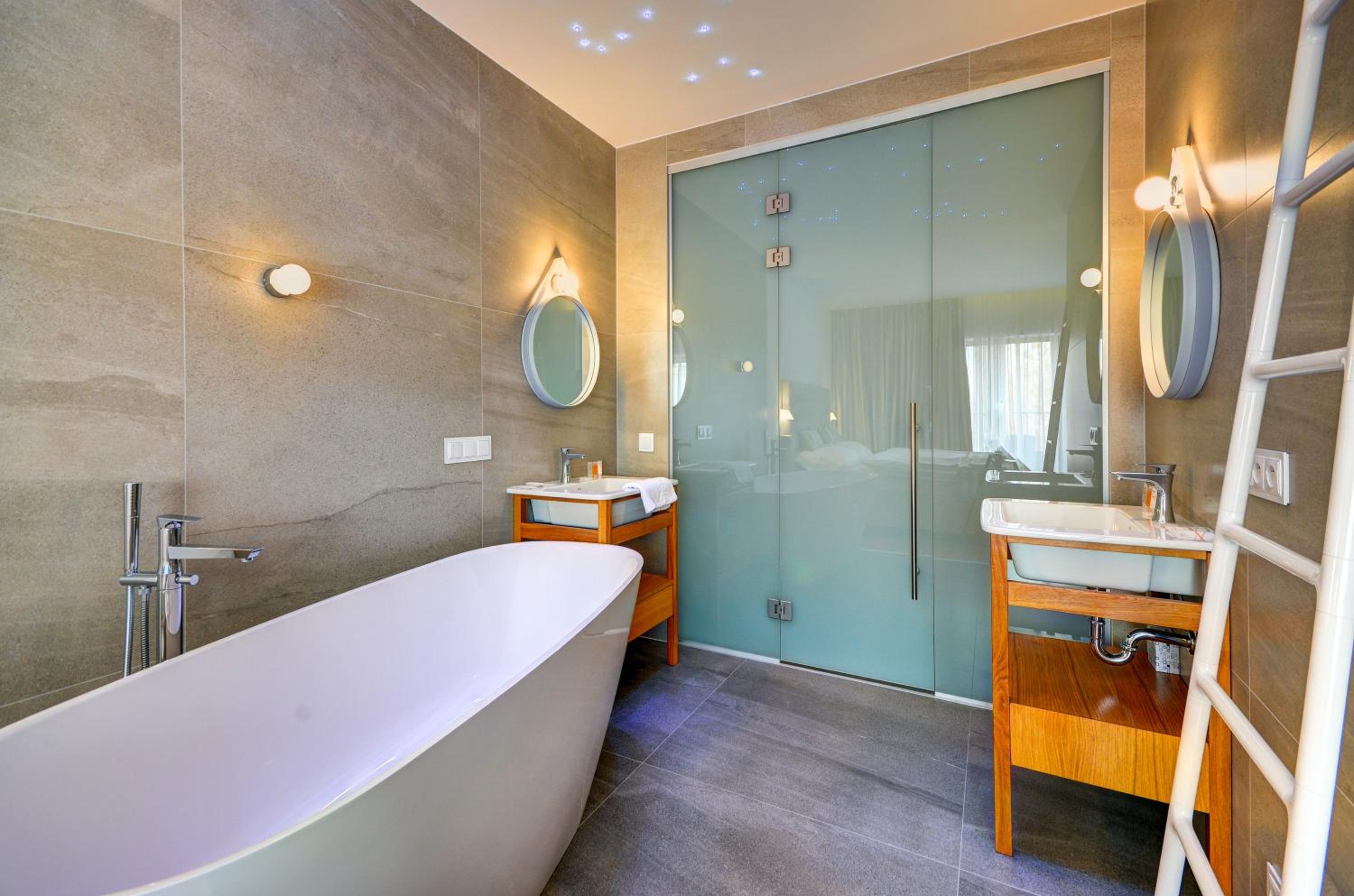 Suite with Terrace - Photo 4
