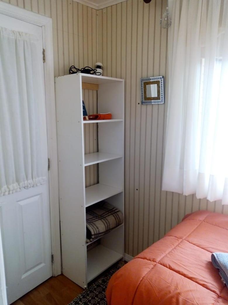 Single Room with Private Bathroom photo 3