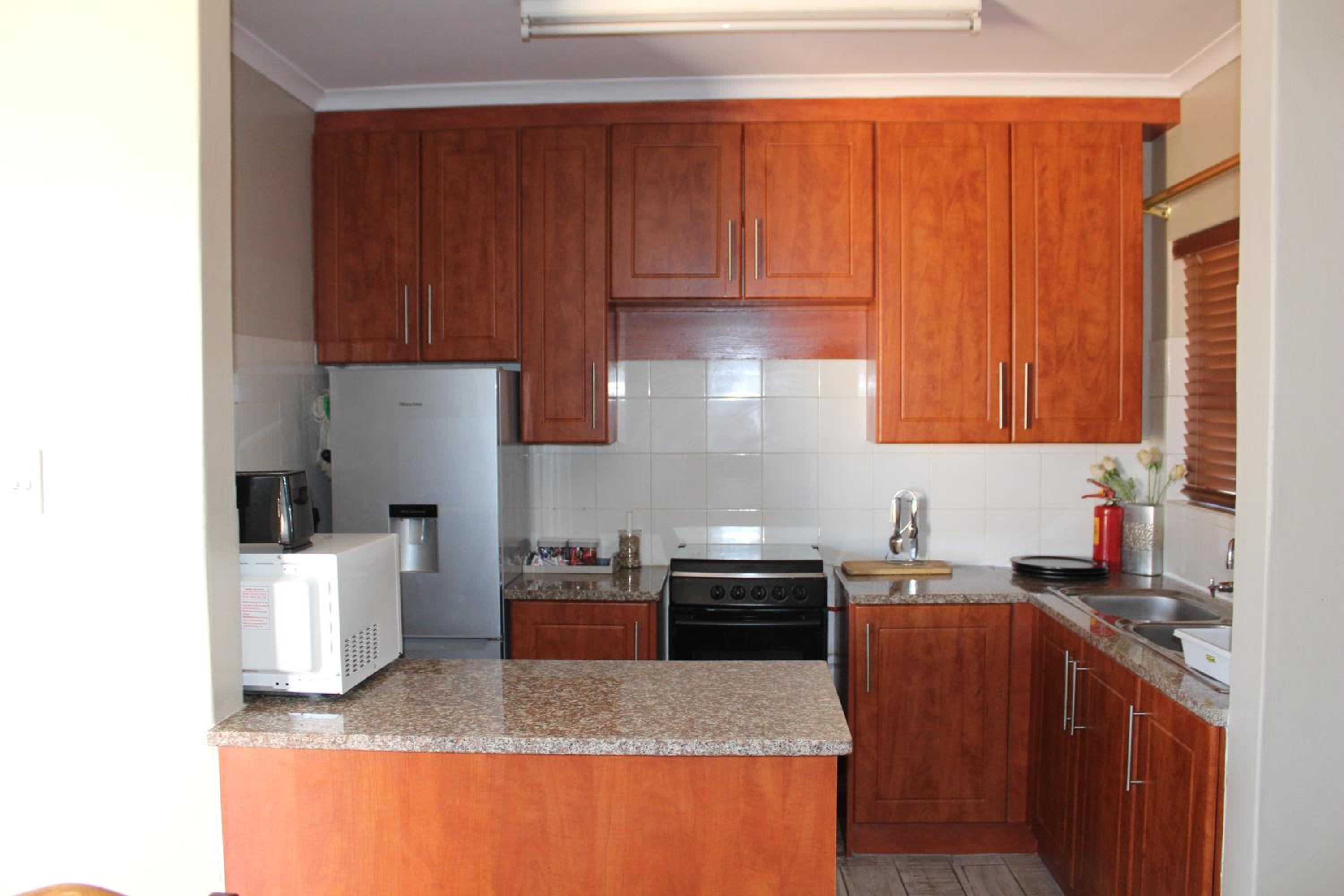 Two-Bedroom Apartment with Sea View - Photo 7