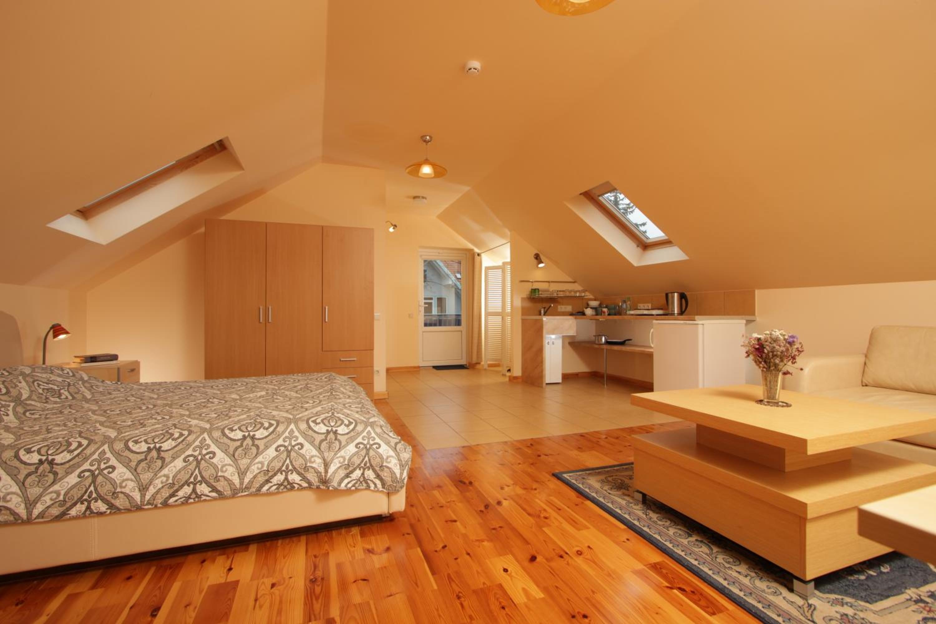 Apartment photo 1