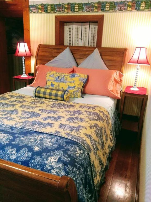 Deluxe Queen Room photo 2