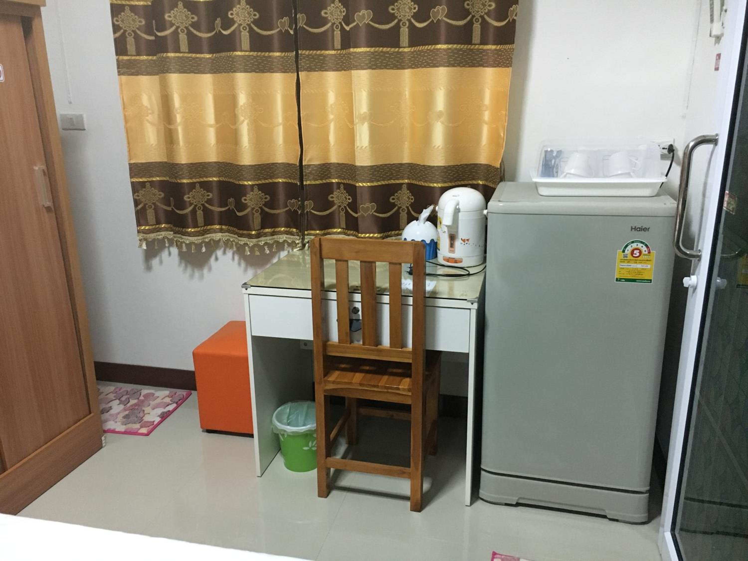 Double or Twin Room with Private Bathroom - Photo 16