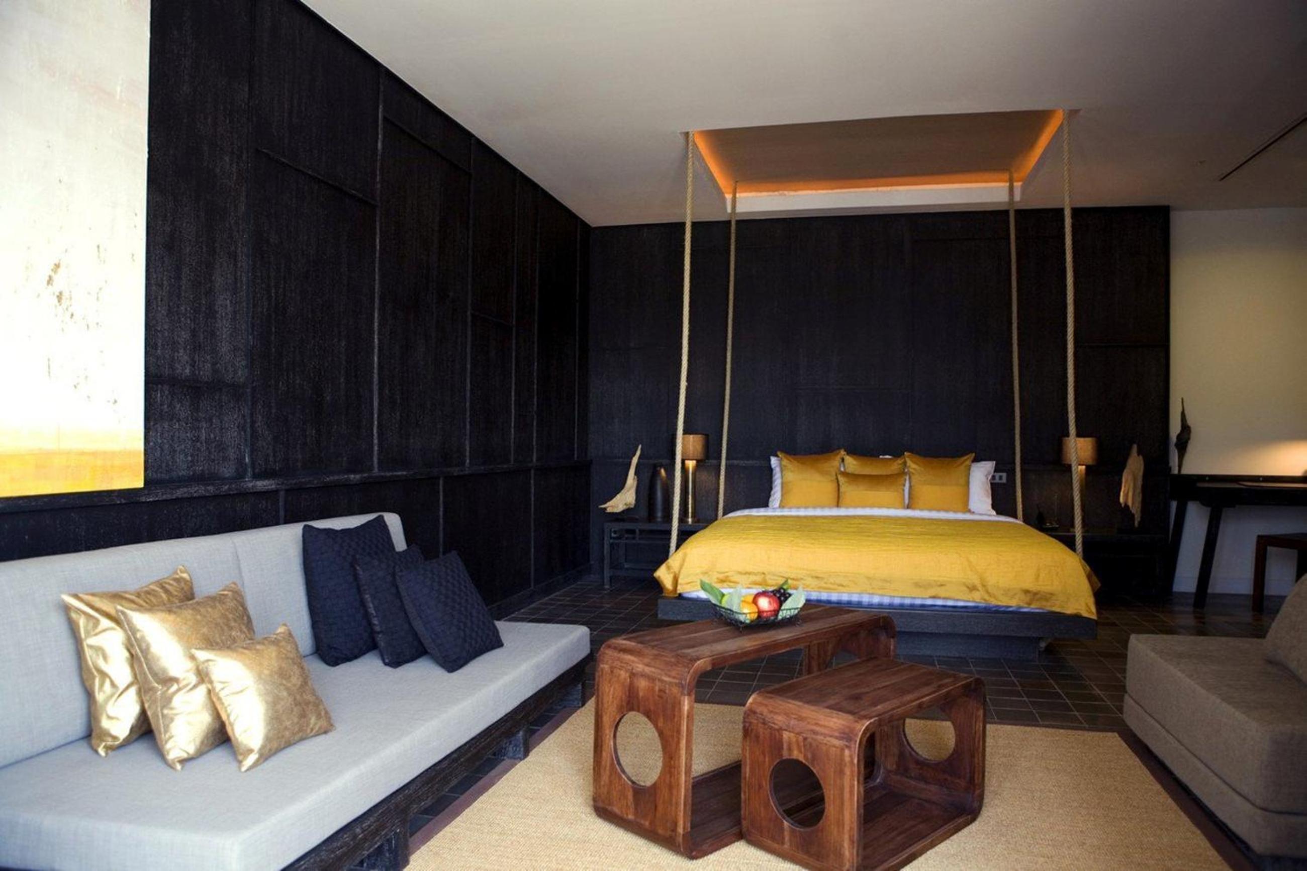 The Elephant Suite - Photo 9
